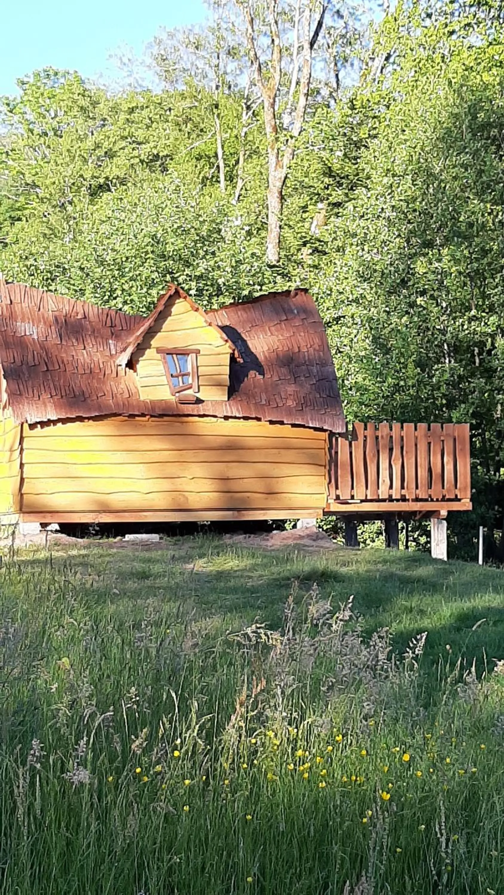 Facade/entrance in Le Domaine du Châtelet
