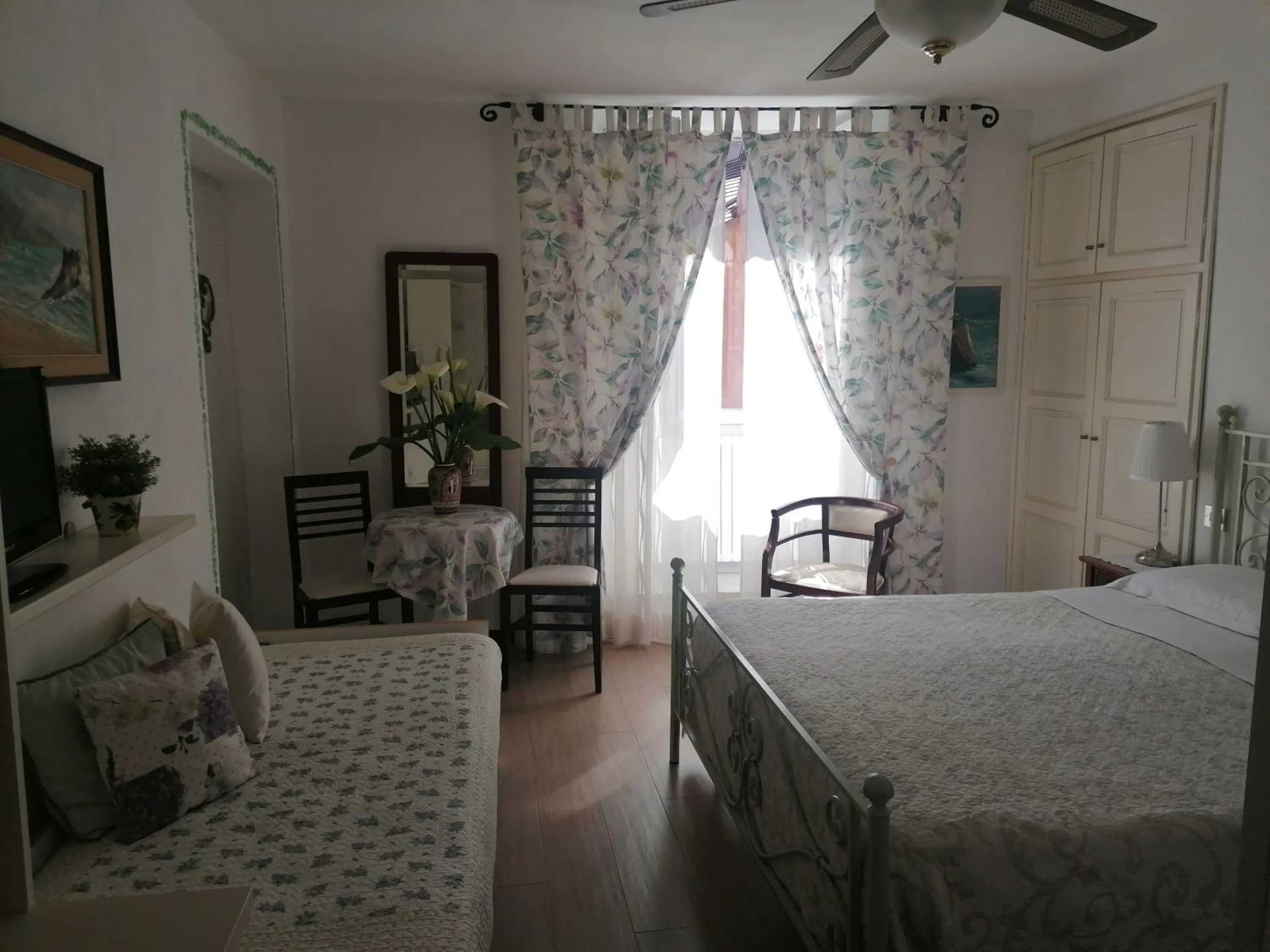 Bedroom, Bed in Affittacamere Monica
