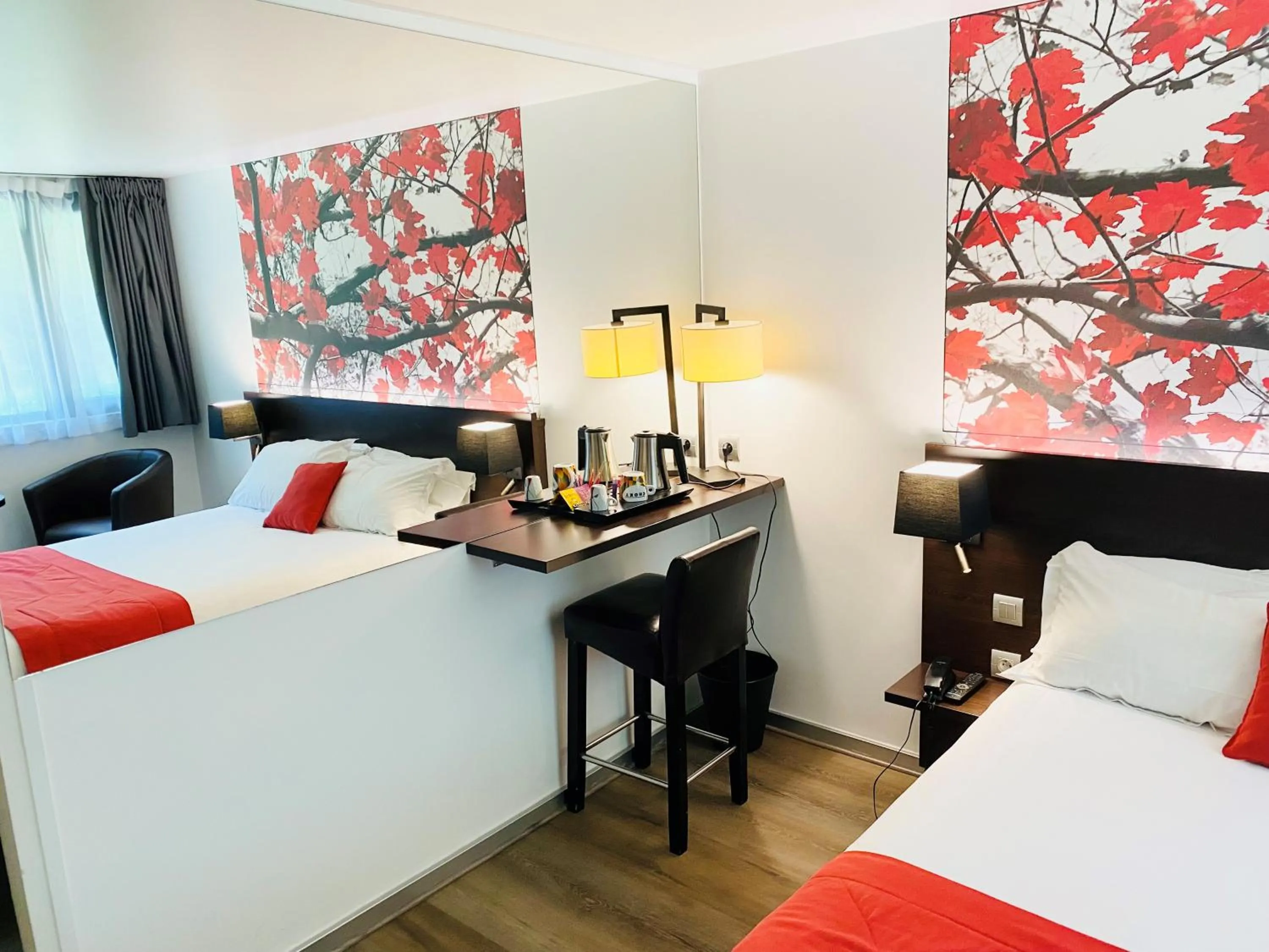 Bed in Hotel Pavillon des Gatines