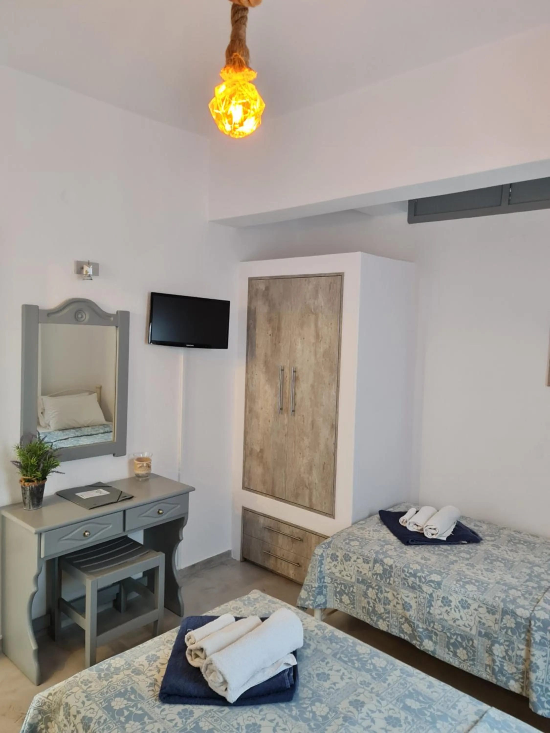 Bedroom, Bed in Zoumis Residence