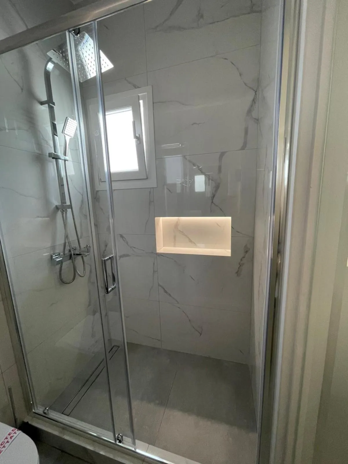 Bathroom in Zoumis Residence