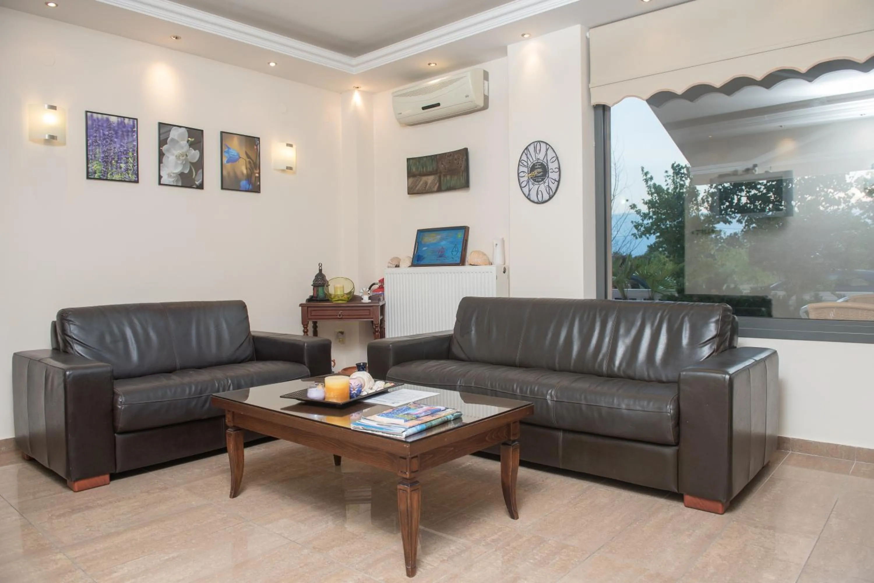 Lobby or reception in INO Luxury Rooms