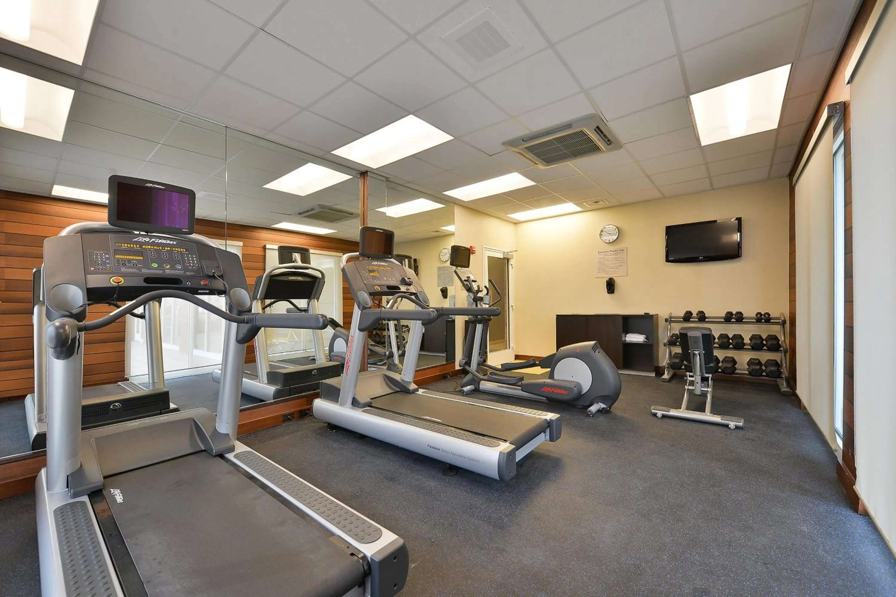 Fitness centre/facilities in Fairfield Inn & Suites by Marriott Elmira Corning