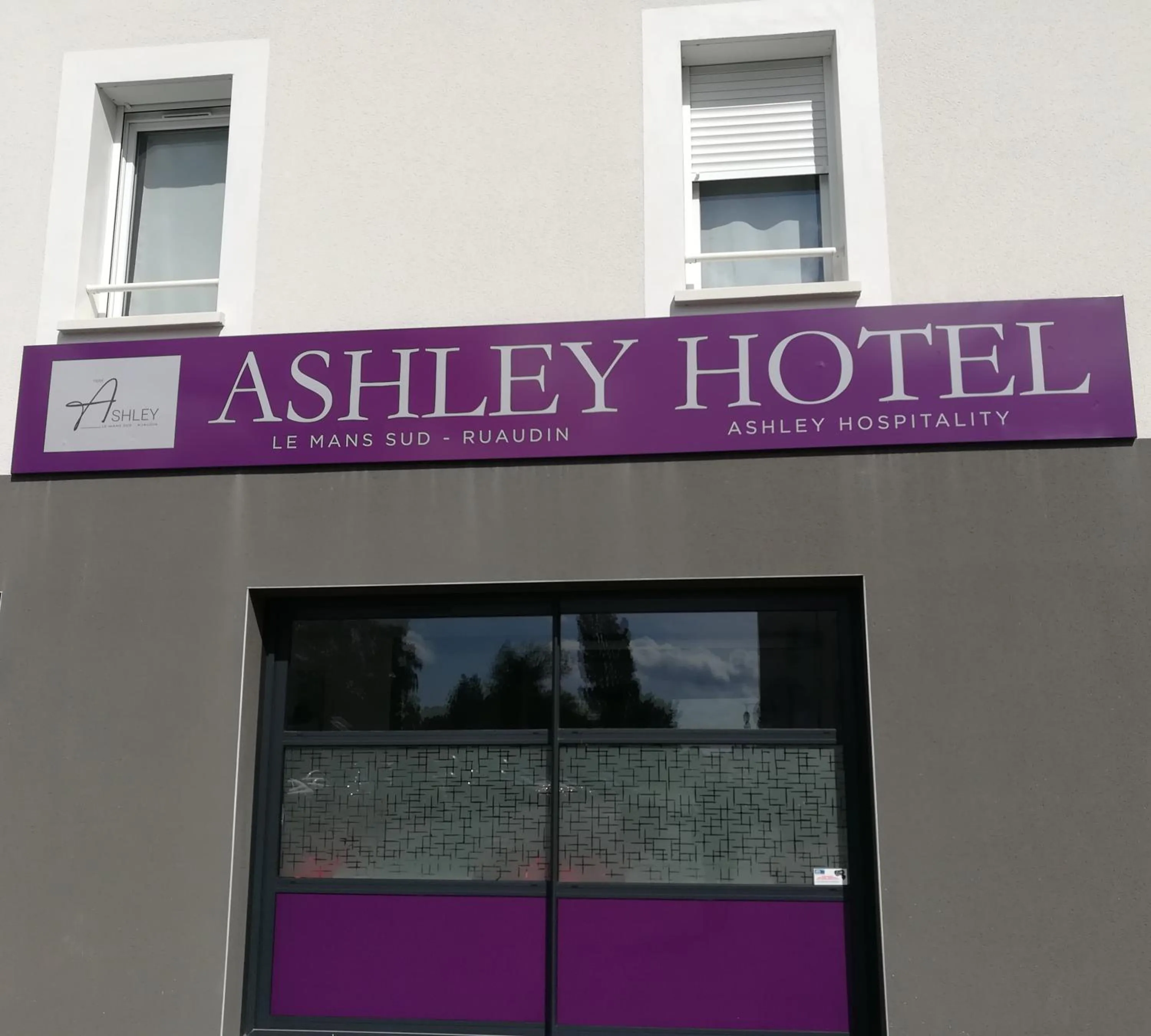 Facade/entrance in Ashley Hotel Le Mans Sud