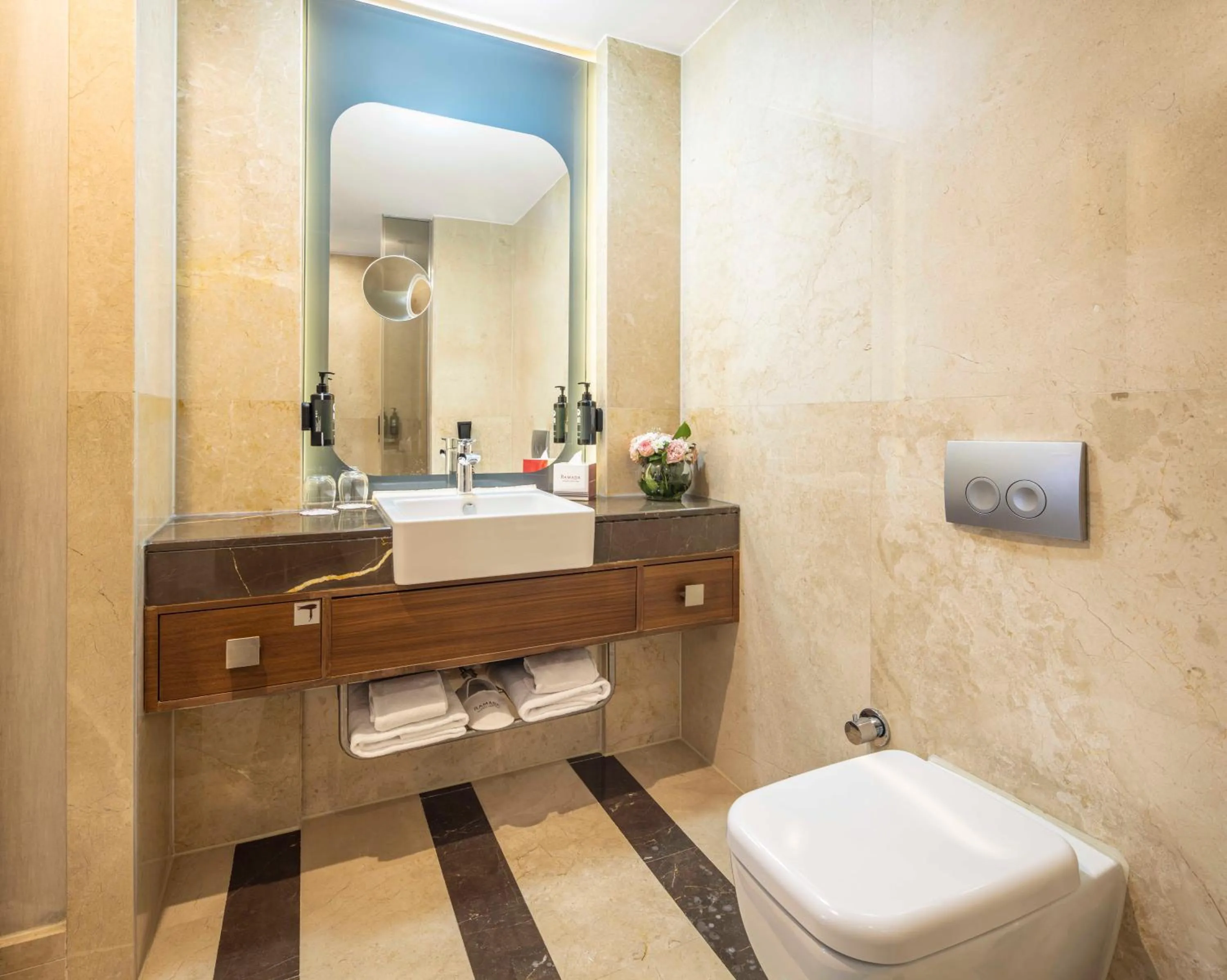 Bathroom in Ramada Plaza By Wyndham Istanbul Tekstilkent