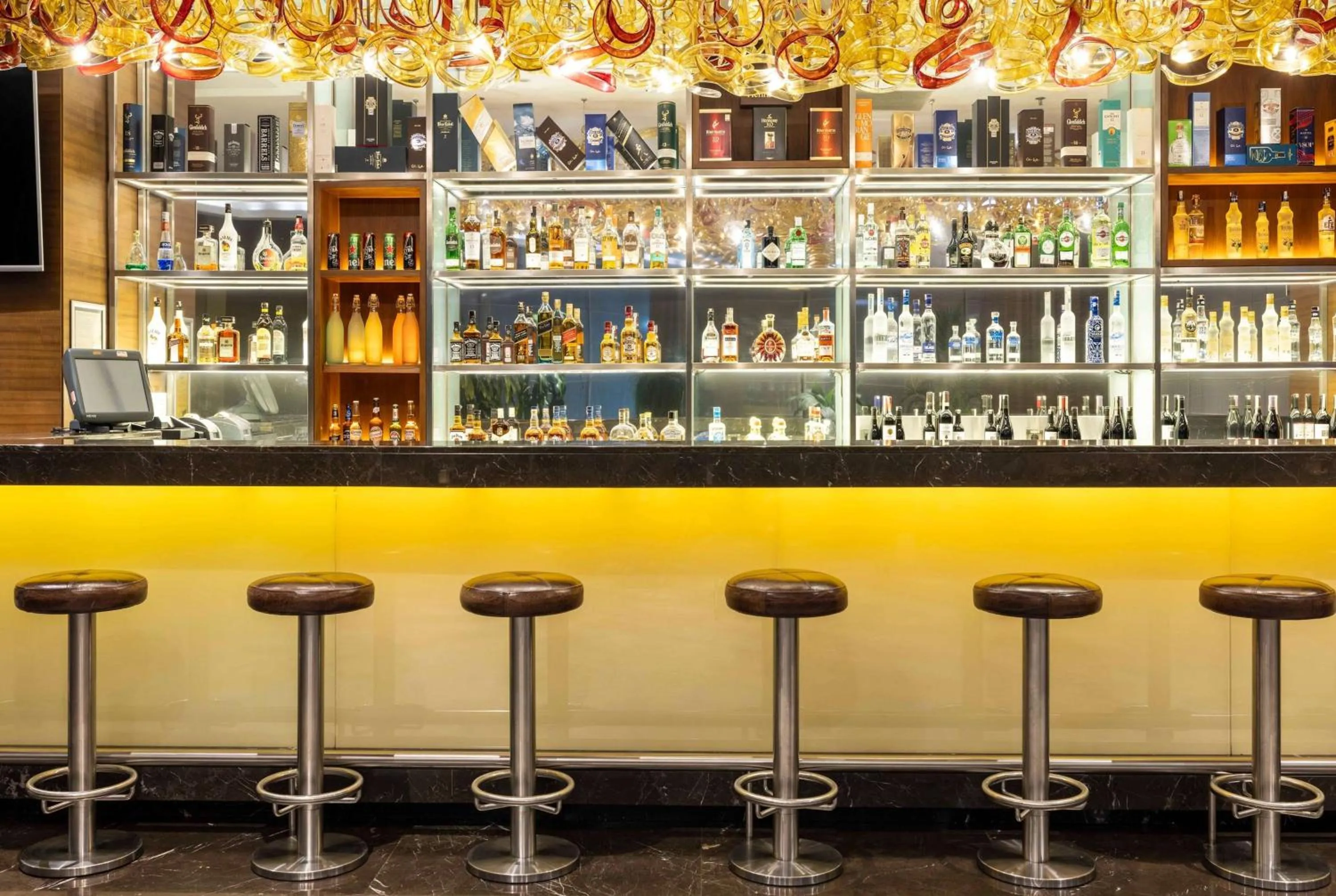 Lobby or reception in Ramada Plaza By Wyndham Istanbul Tekstilkent