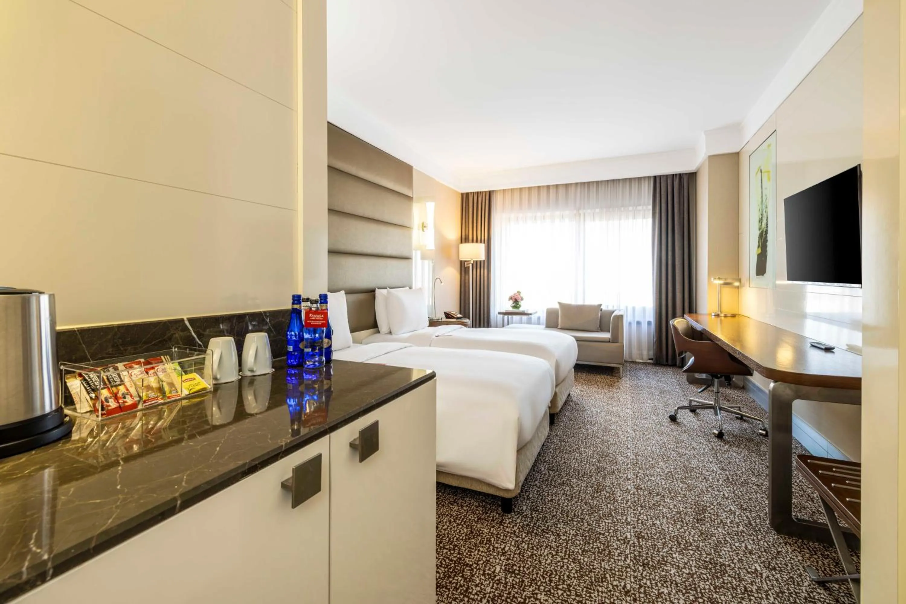 Bed in Ramada Plaza By Wyndham Istanbul Tekstilkent