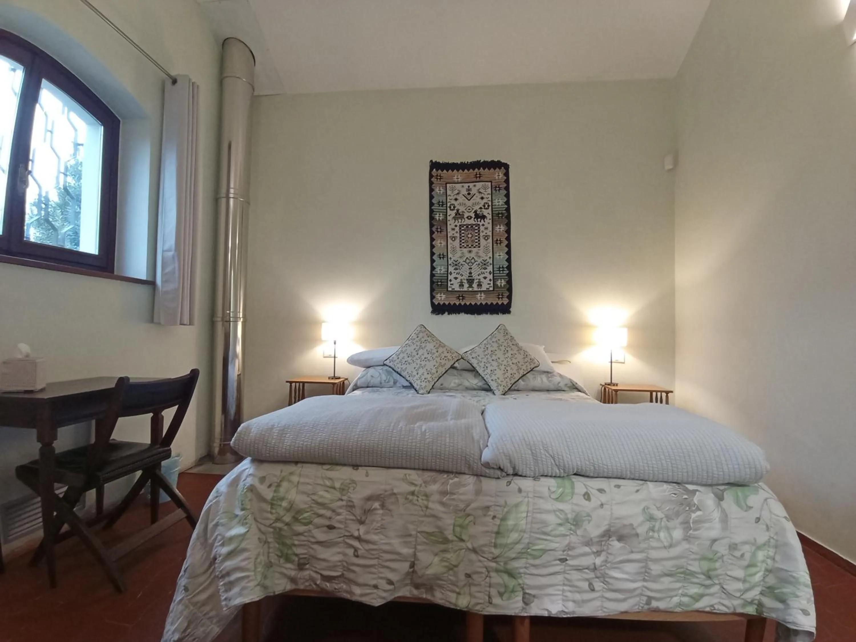 Bedroom, Bed in campagnoli