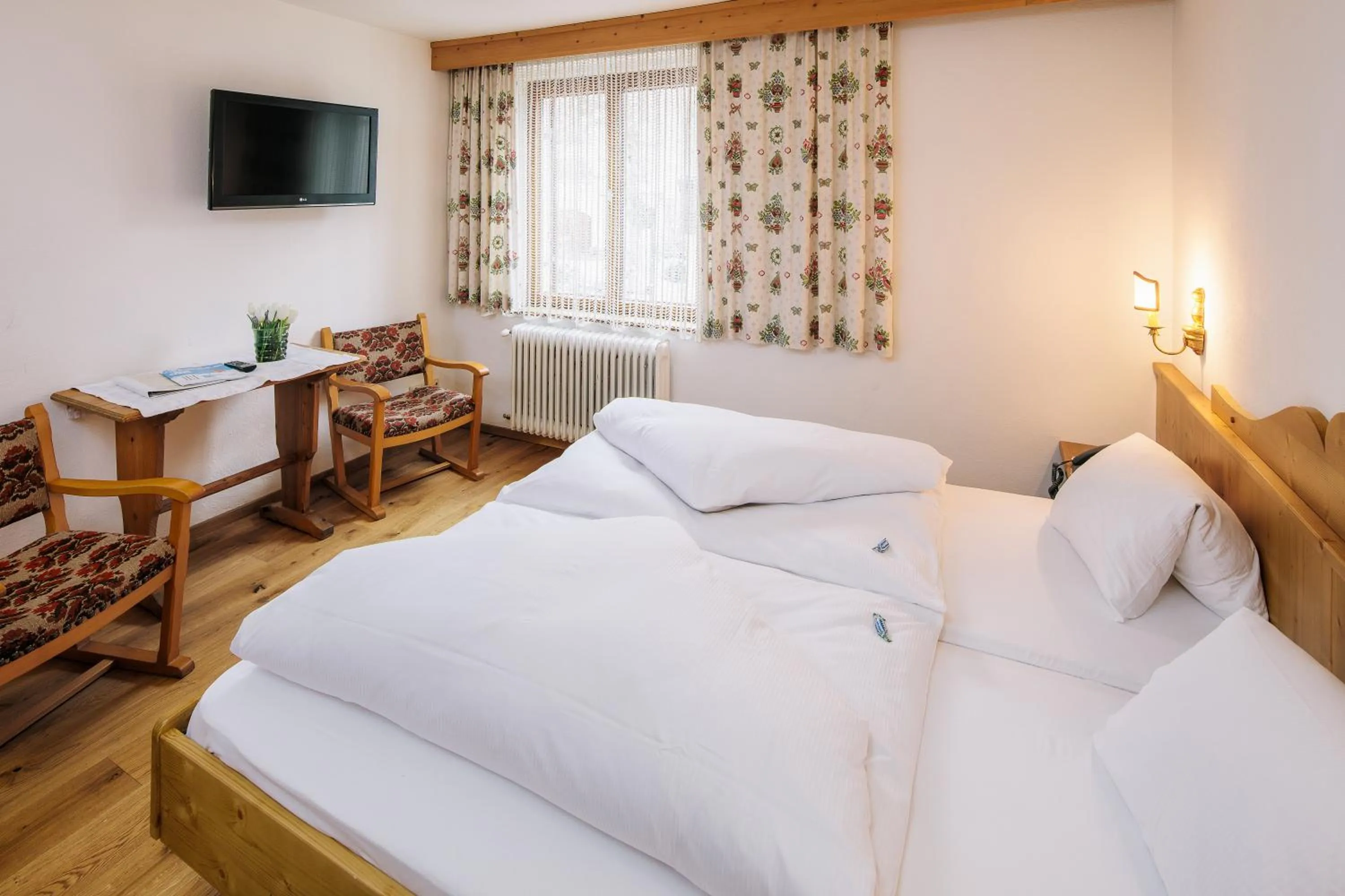 TV and multimedia, Bed in Hotel Komperdell