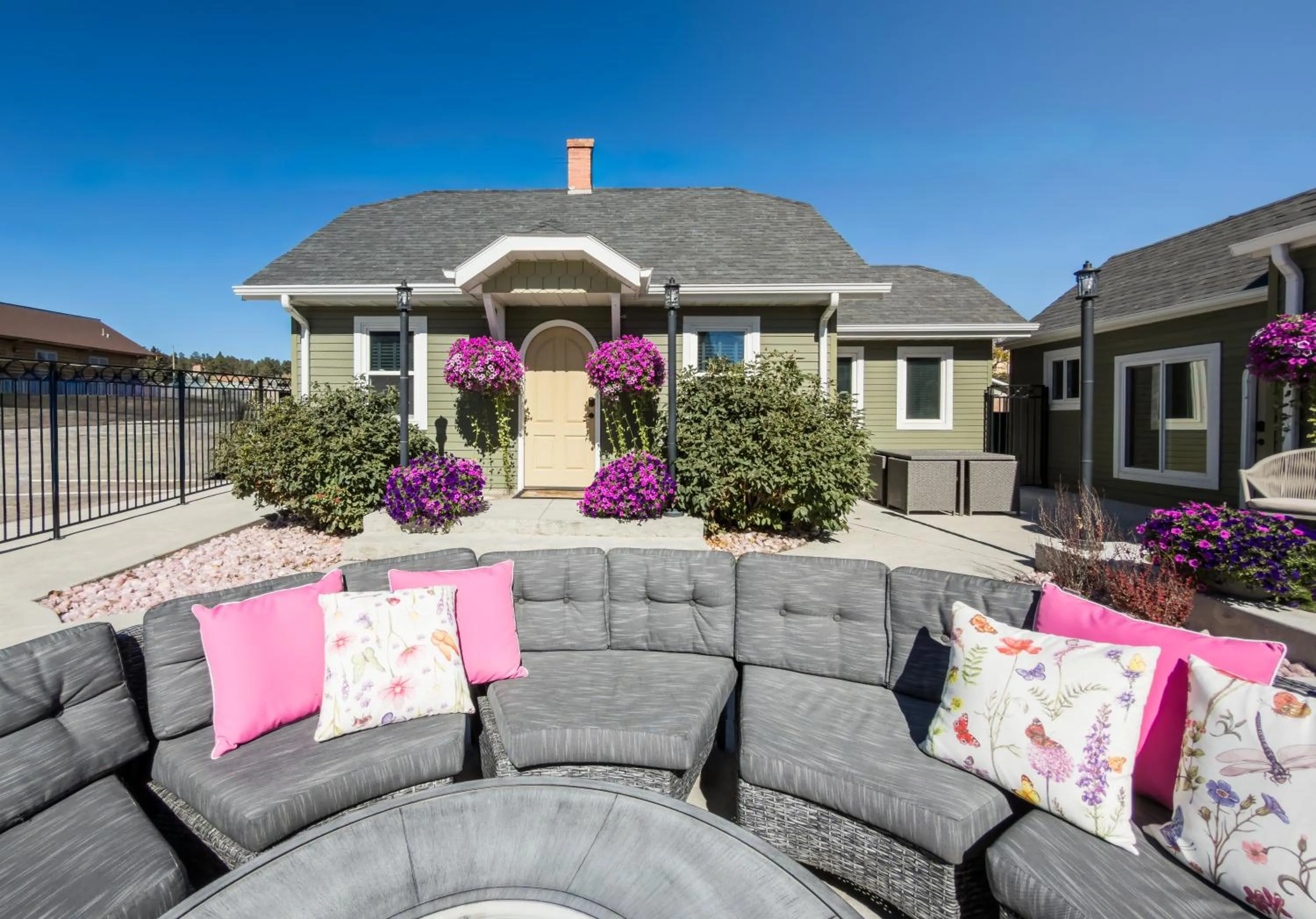 Property building in EO Bungalows, Black Hills