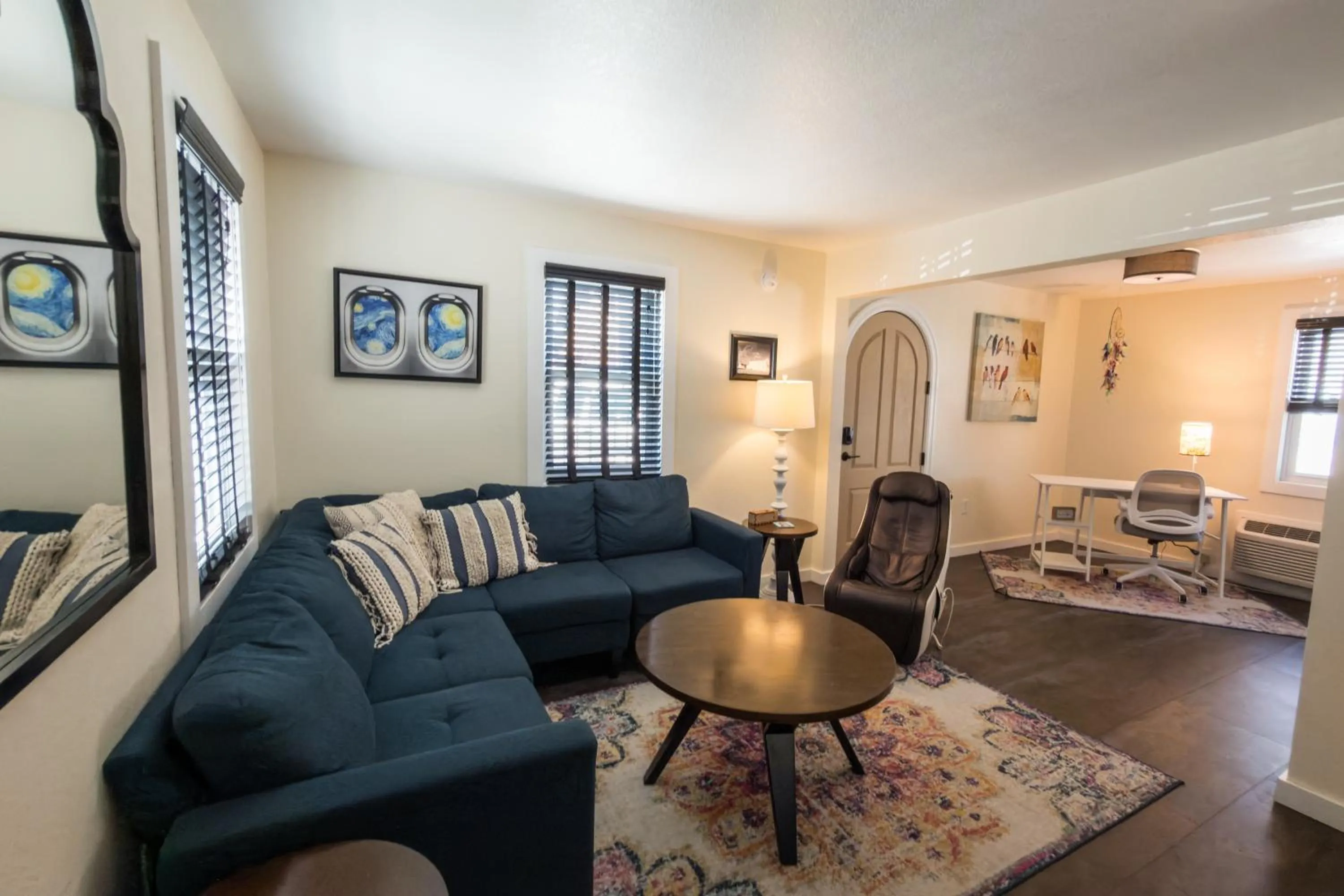 Living room in EO Bungalows, Black Hills