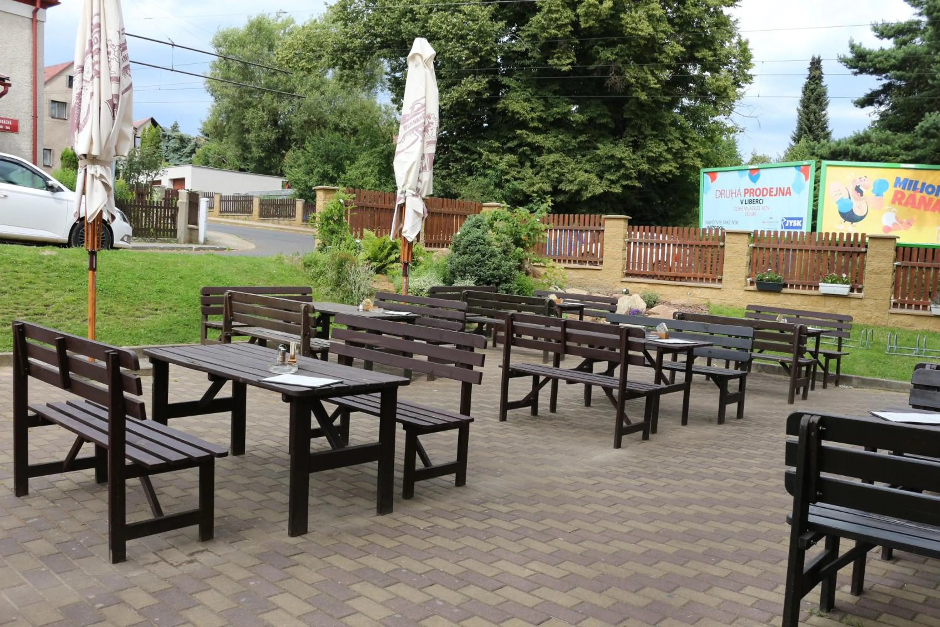 Restaurant/places to eat in Hotel Petra