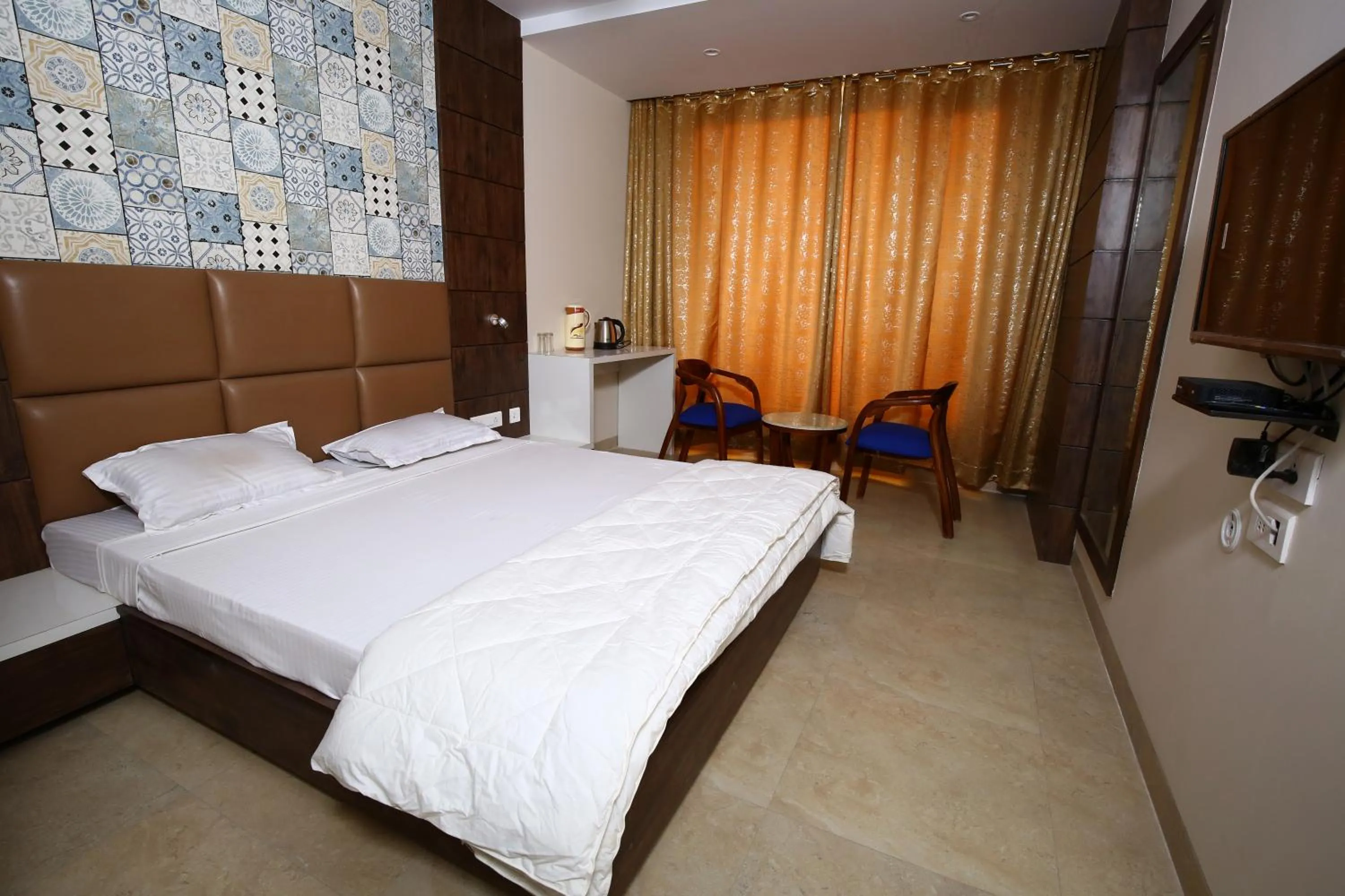 Bed in Hotel Manbhavan
