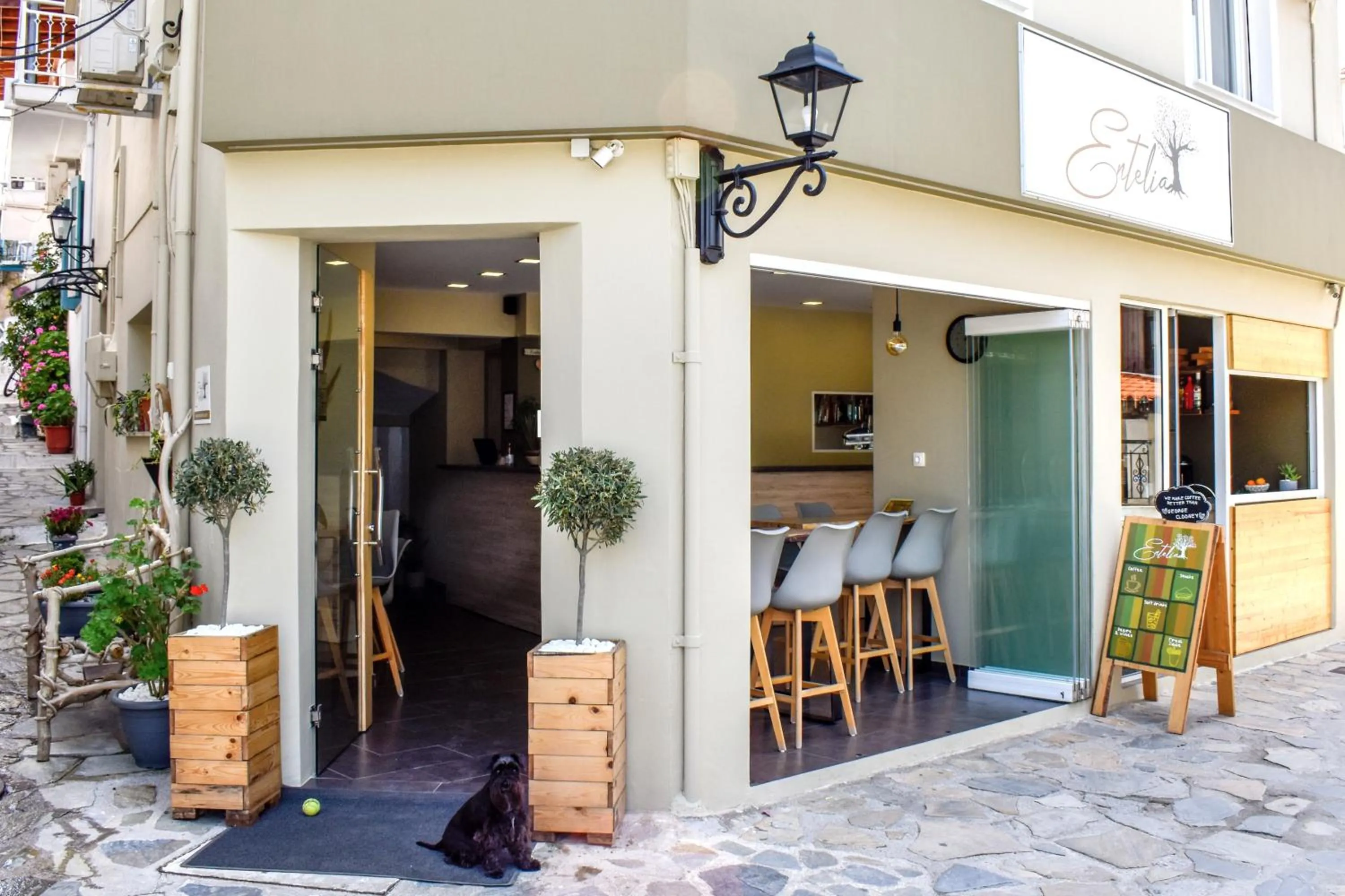 Property building in Entelia