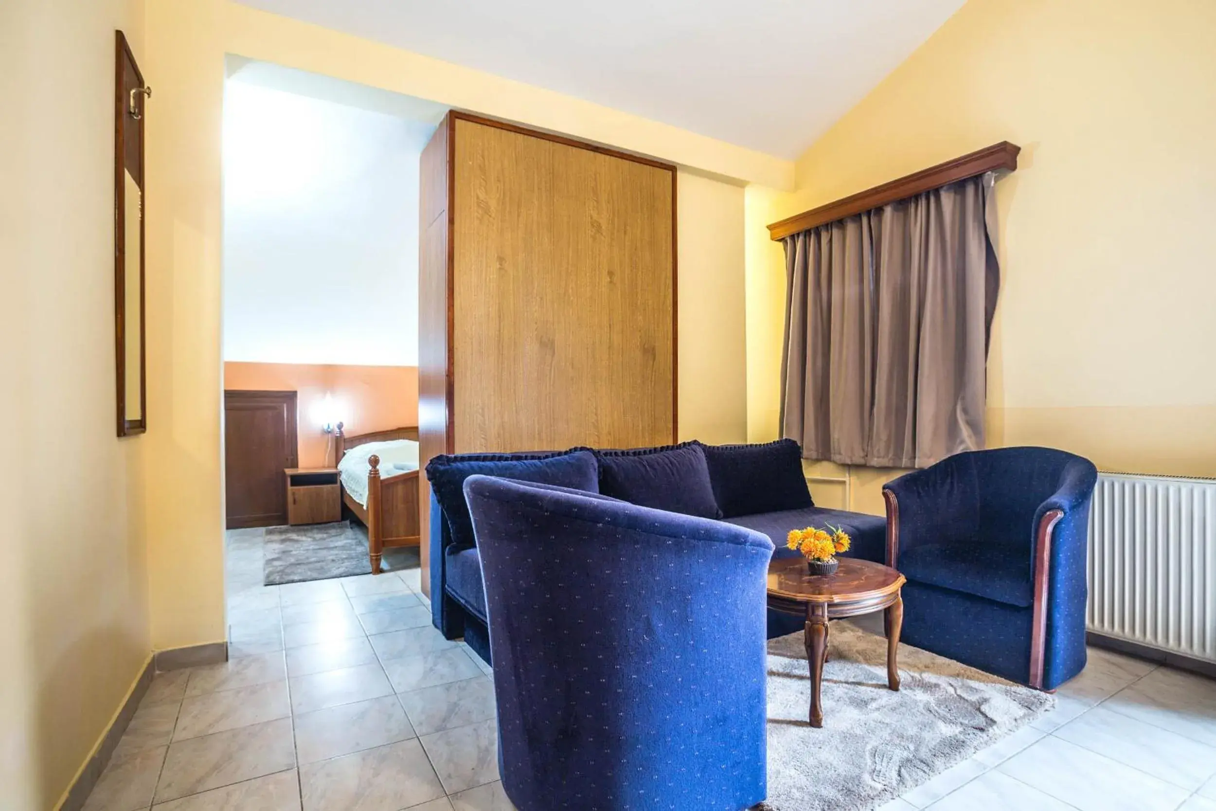 Family Room with Balcony in Mali Miločer Bay Accommodation Family Room with Balcony in Mali Miločer Bay Accommodation