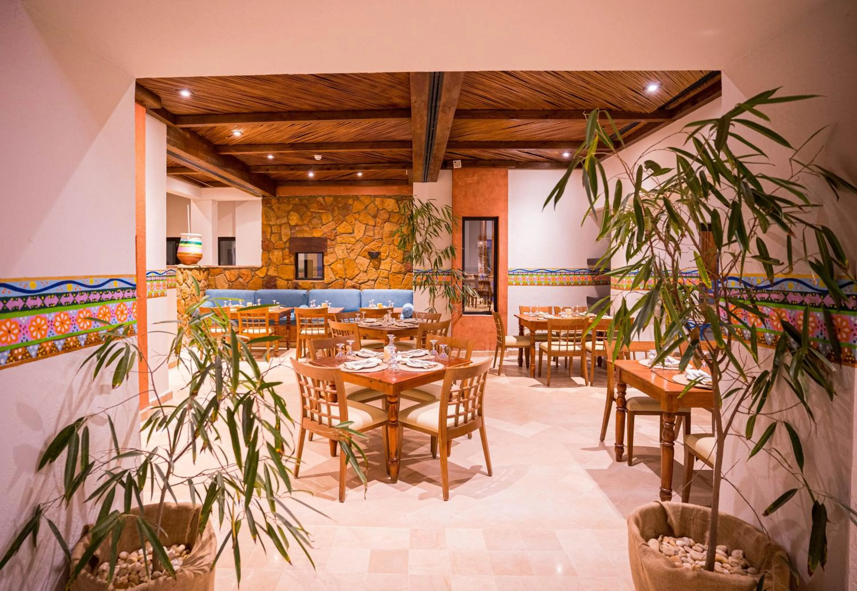 Restaurant/places to eat in Marina Lodge at Port Ghalib