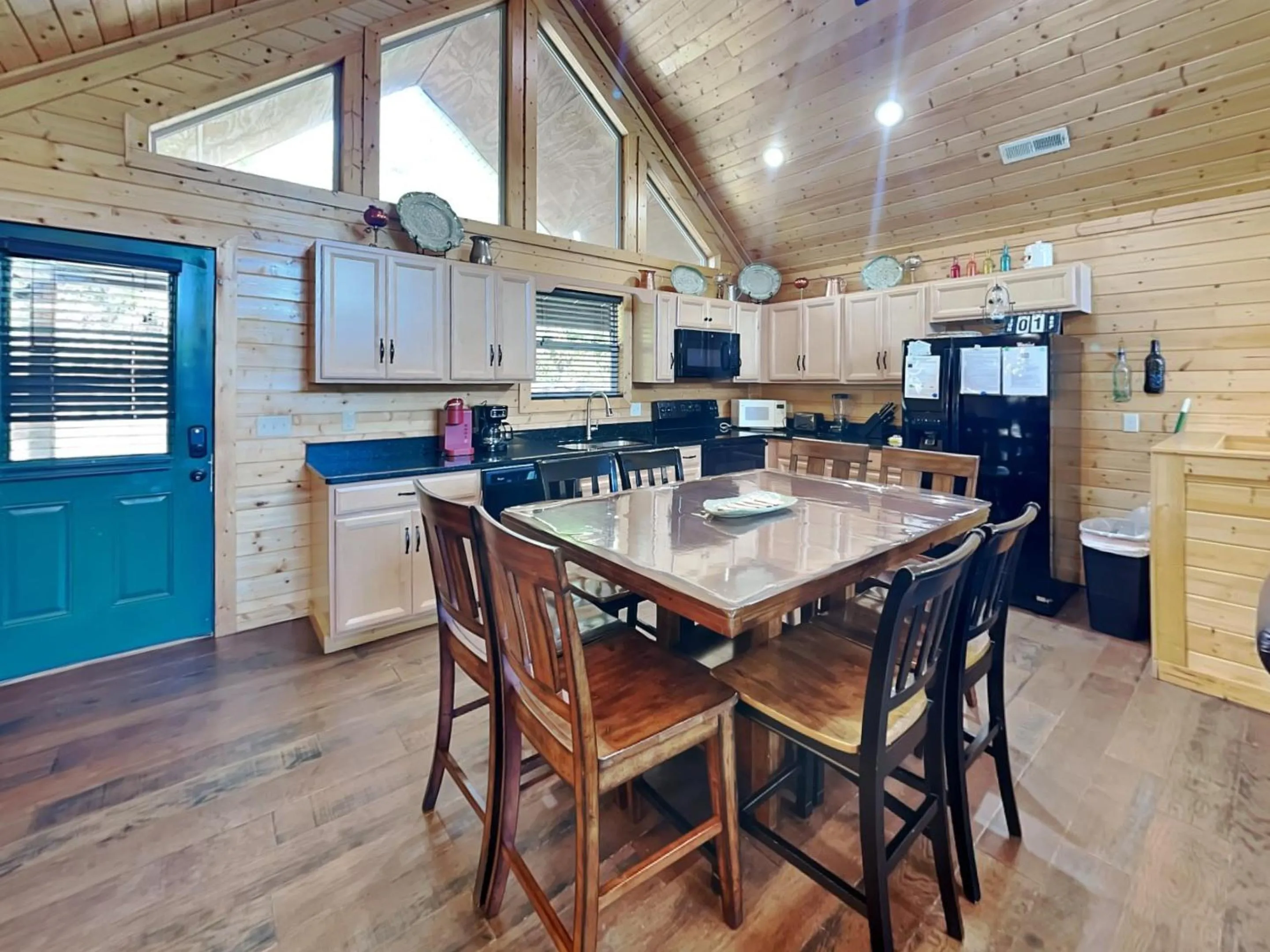 Property building in Emilys Hideaway