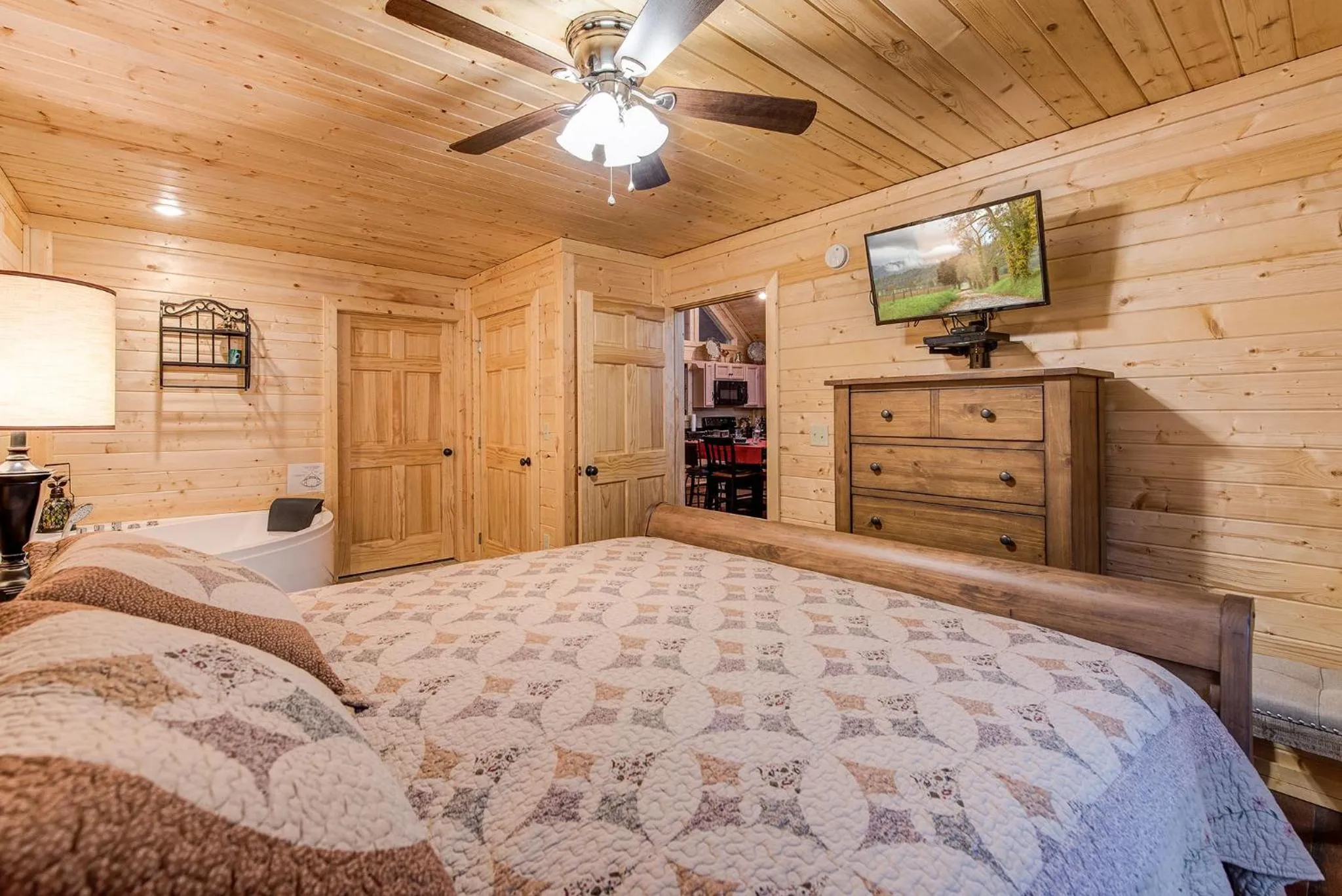 Property building in Emilys Hideaway