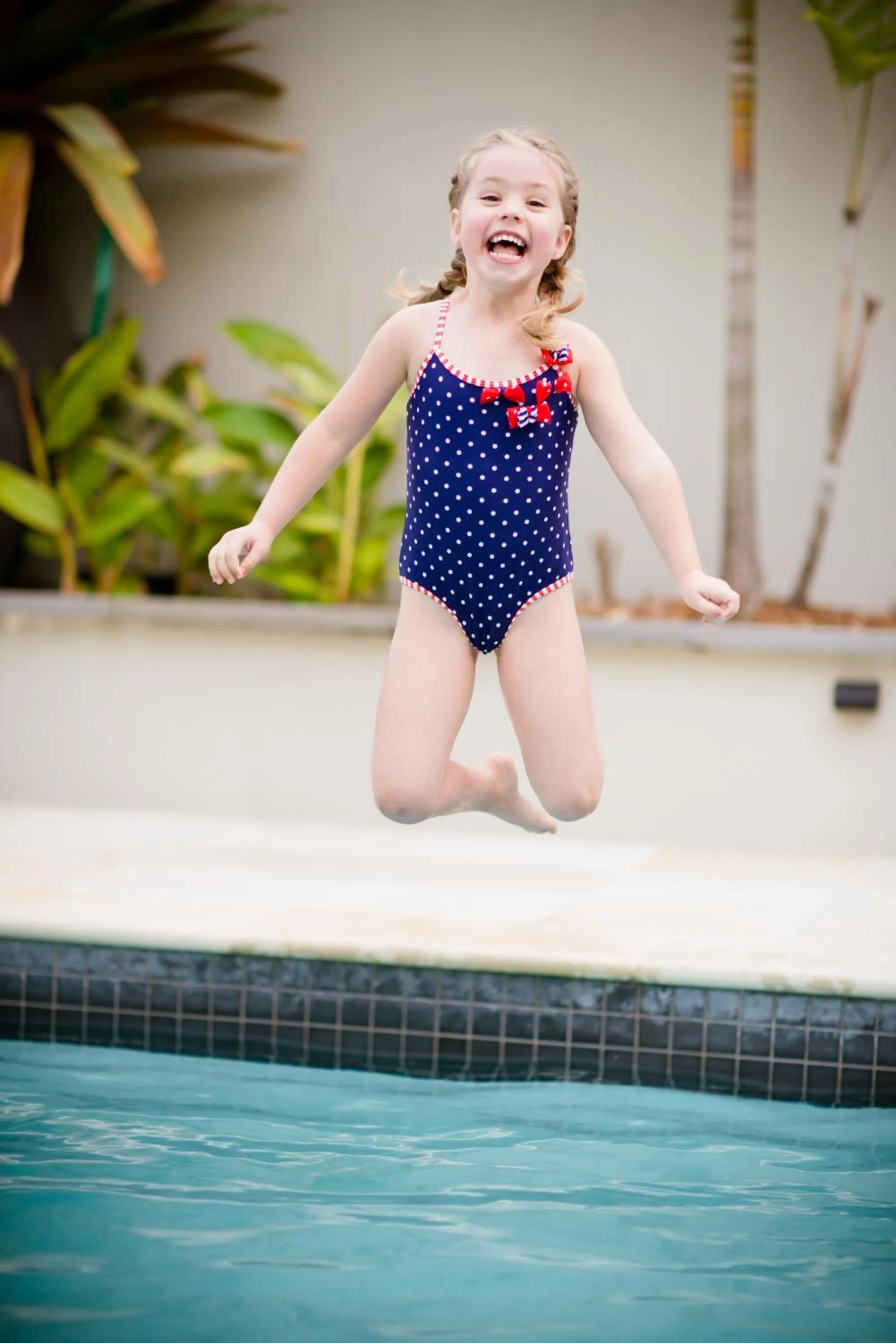 Swimming pool in Capeview Apartments - Spectacular Ocean Views