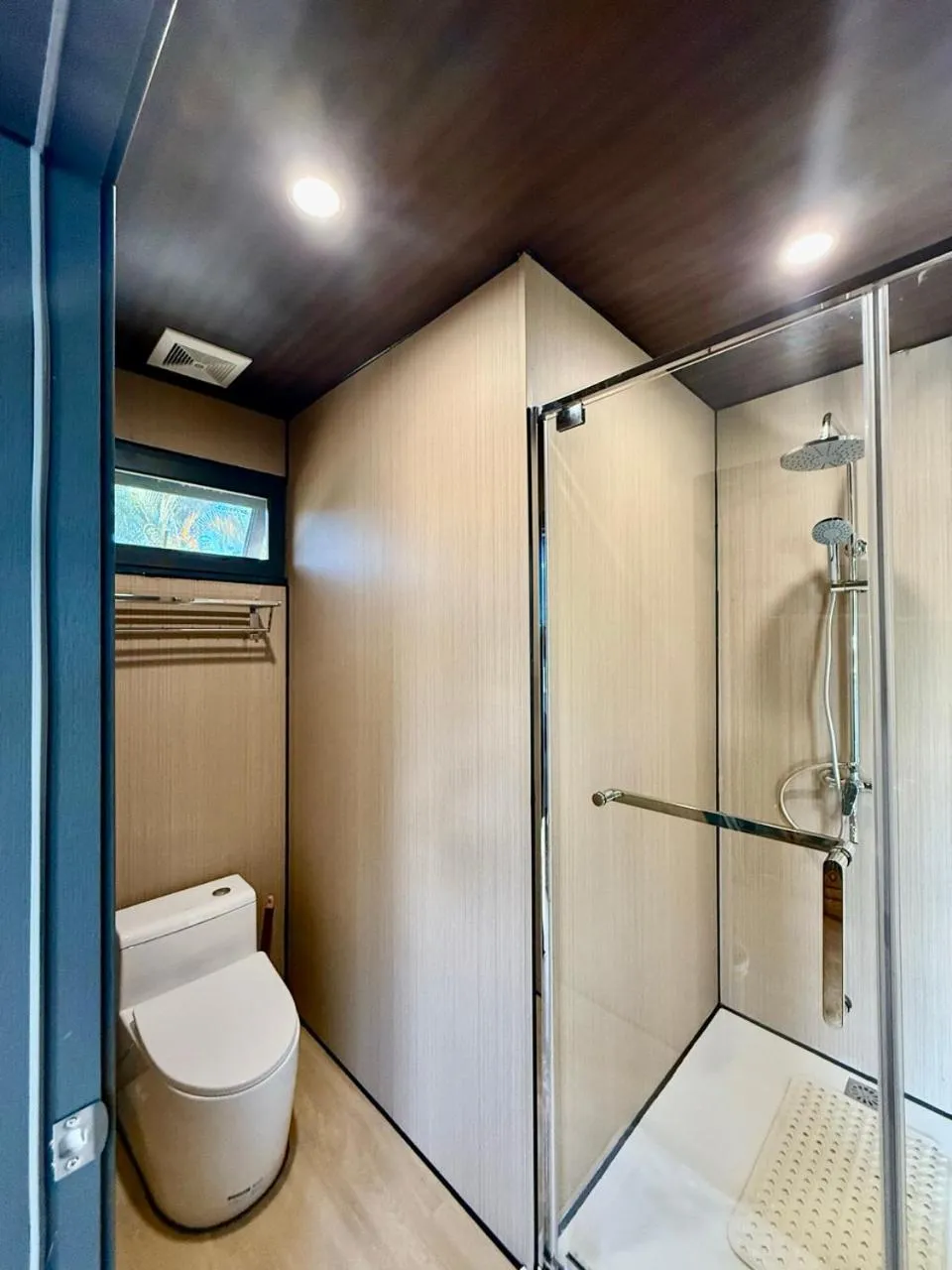 Shower in MG Cocomo Resort Vanuatu