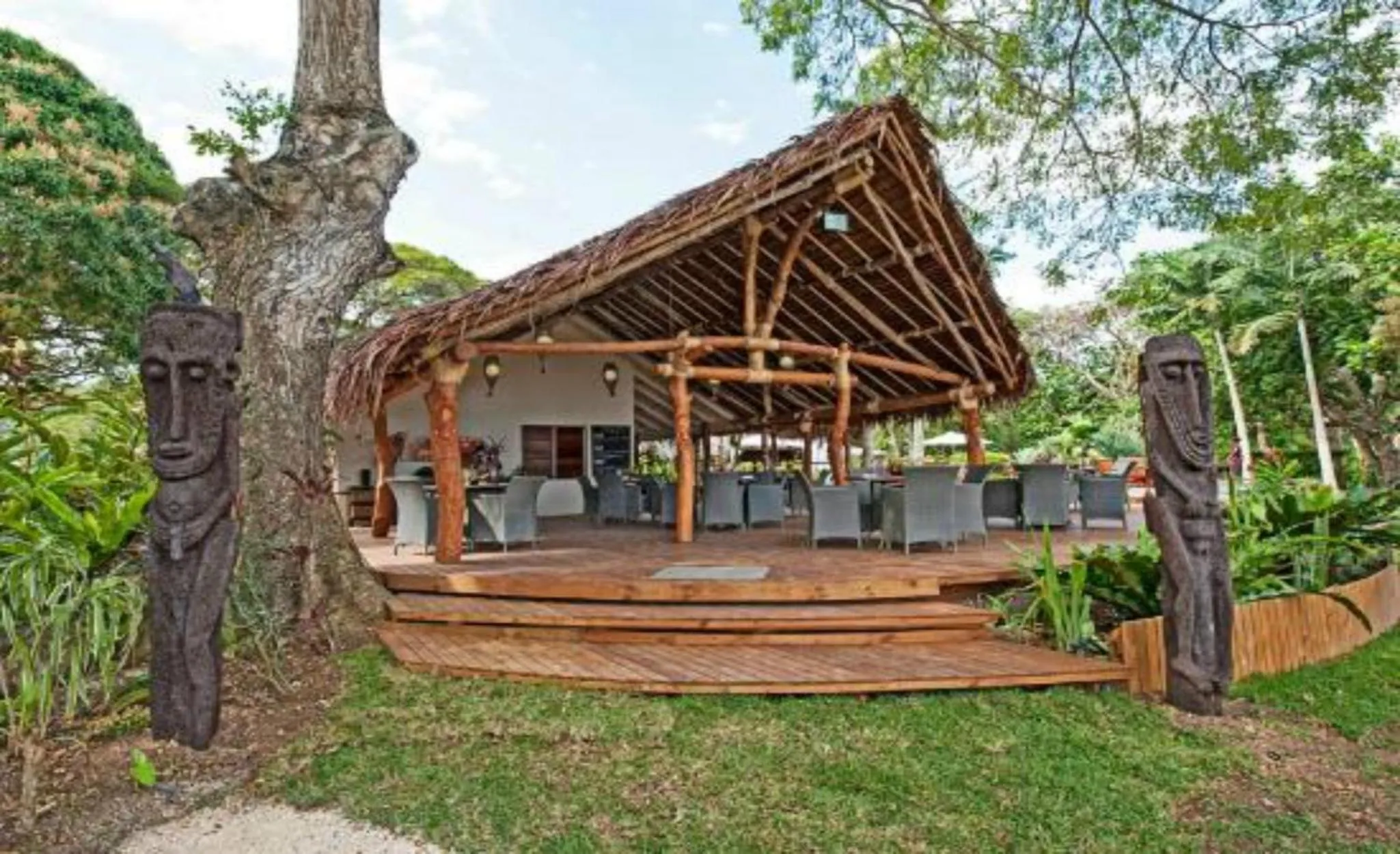 Restaurant/places to eat in MG Cocomo Resort Vanuatu