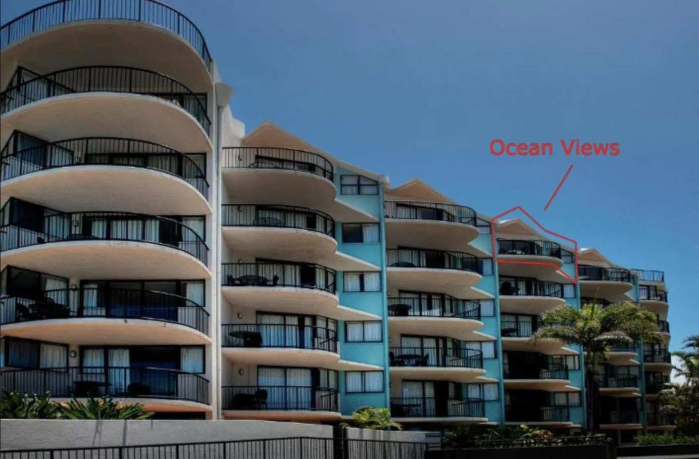Property building in Ocean Views - Top floor