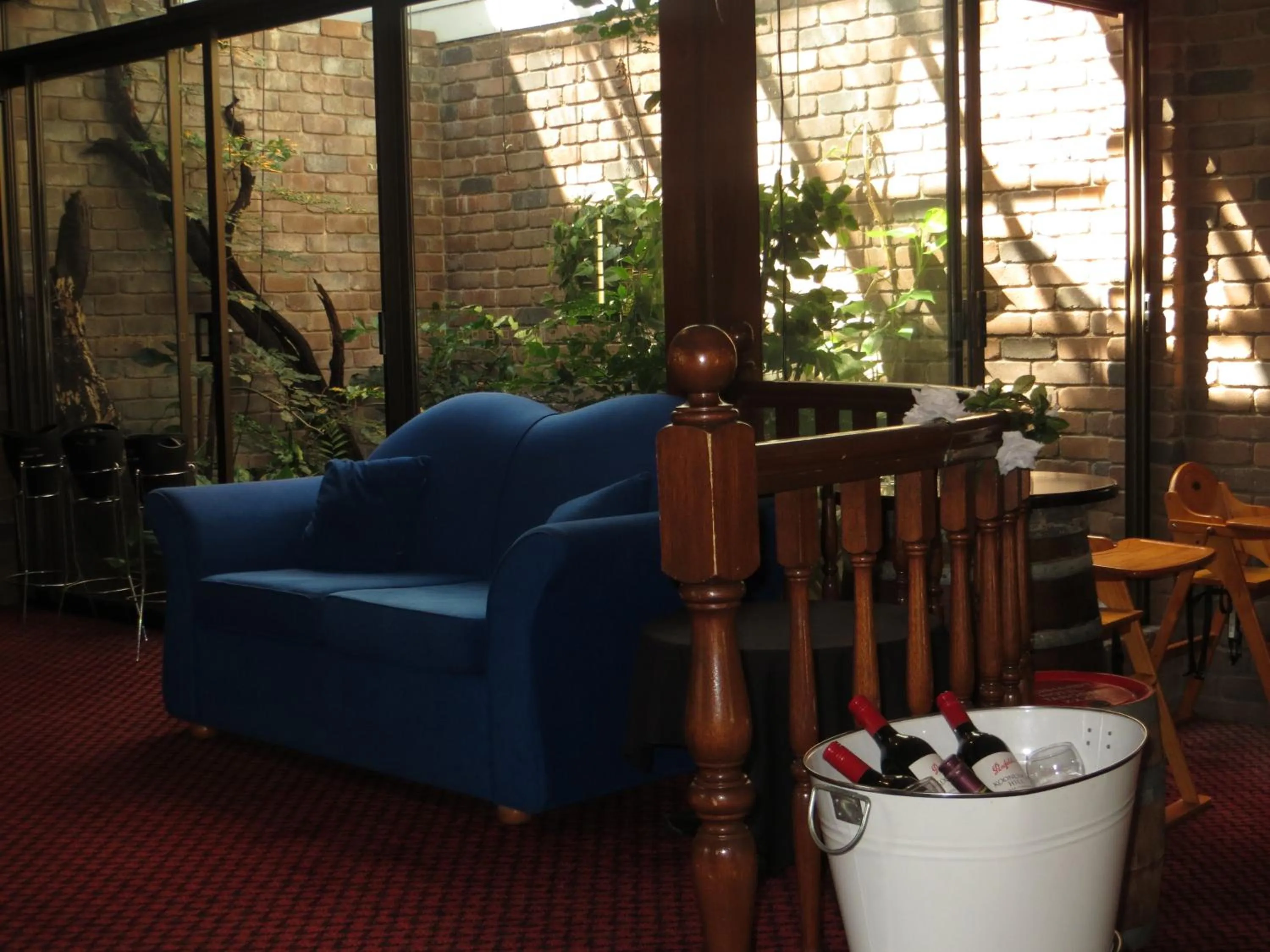 Lounge or bar in Cattleman's Rest Motor Inn