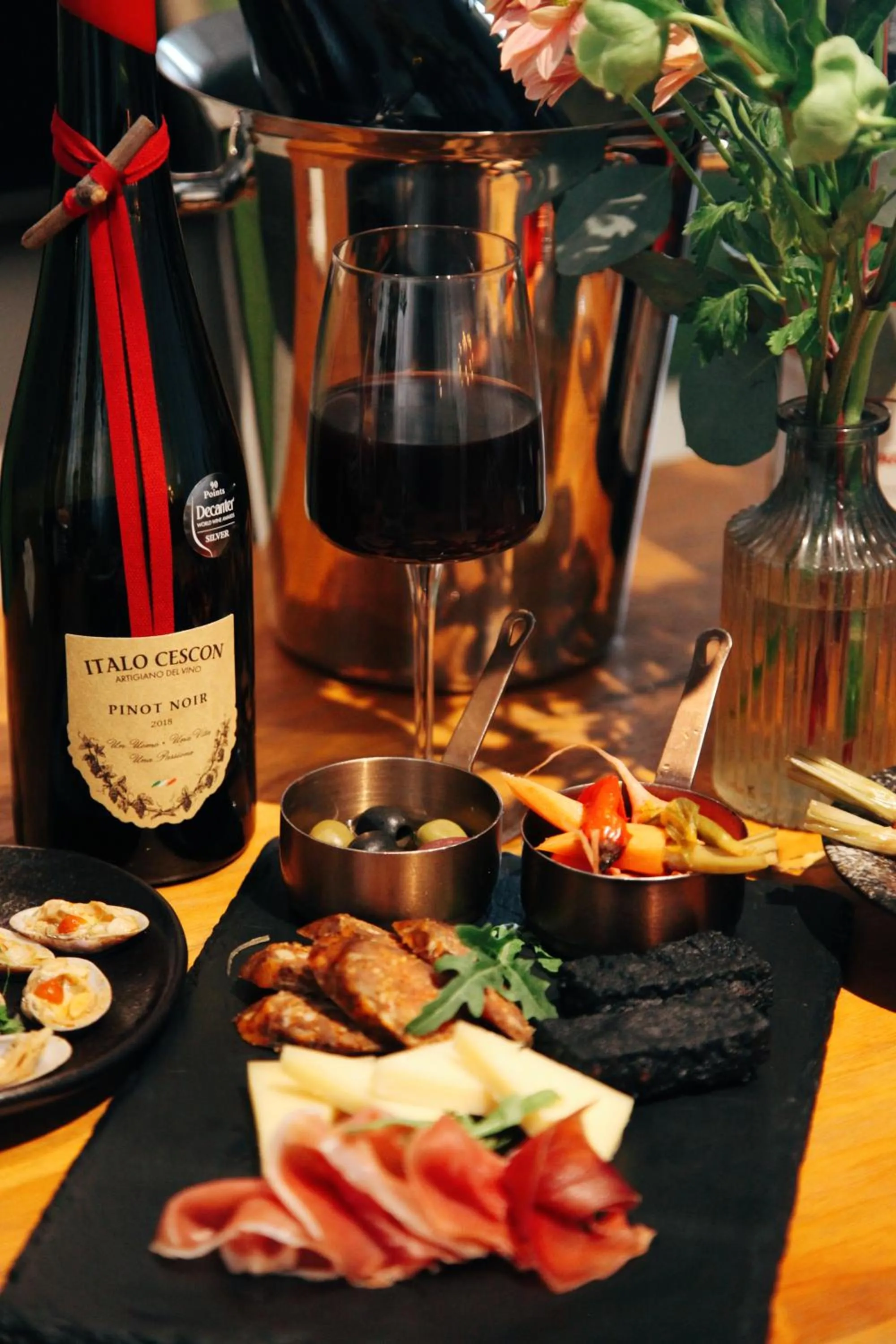 Food close-up in 6號花園別墅酒店 Shenzhen No'6 Garden Villa --French Window with garden view,Close to Sea World &Shekou Ferry Port &K11 Ecoast &Subway Nearby ,Offer Western food and coffee &English speaking with tour services