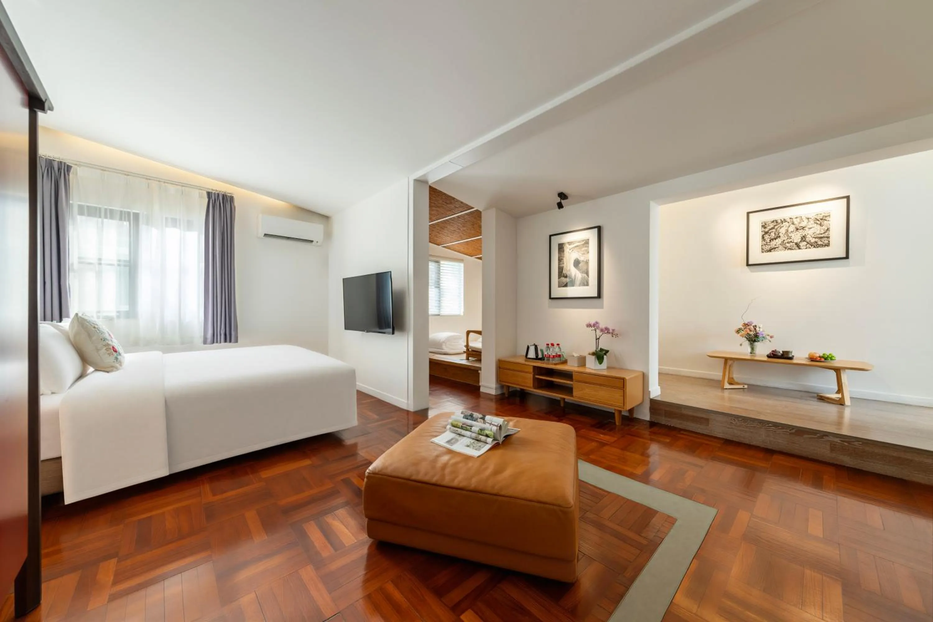 Photo of the whole room, Bed in Shenzhen No'6 Garden Villa