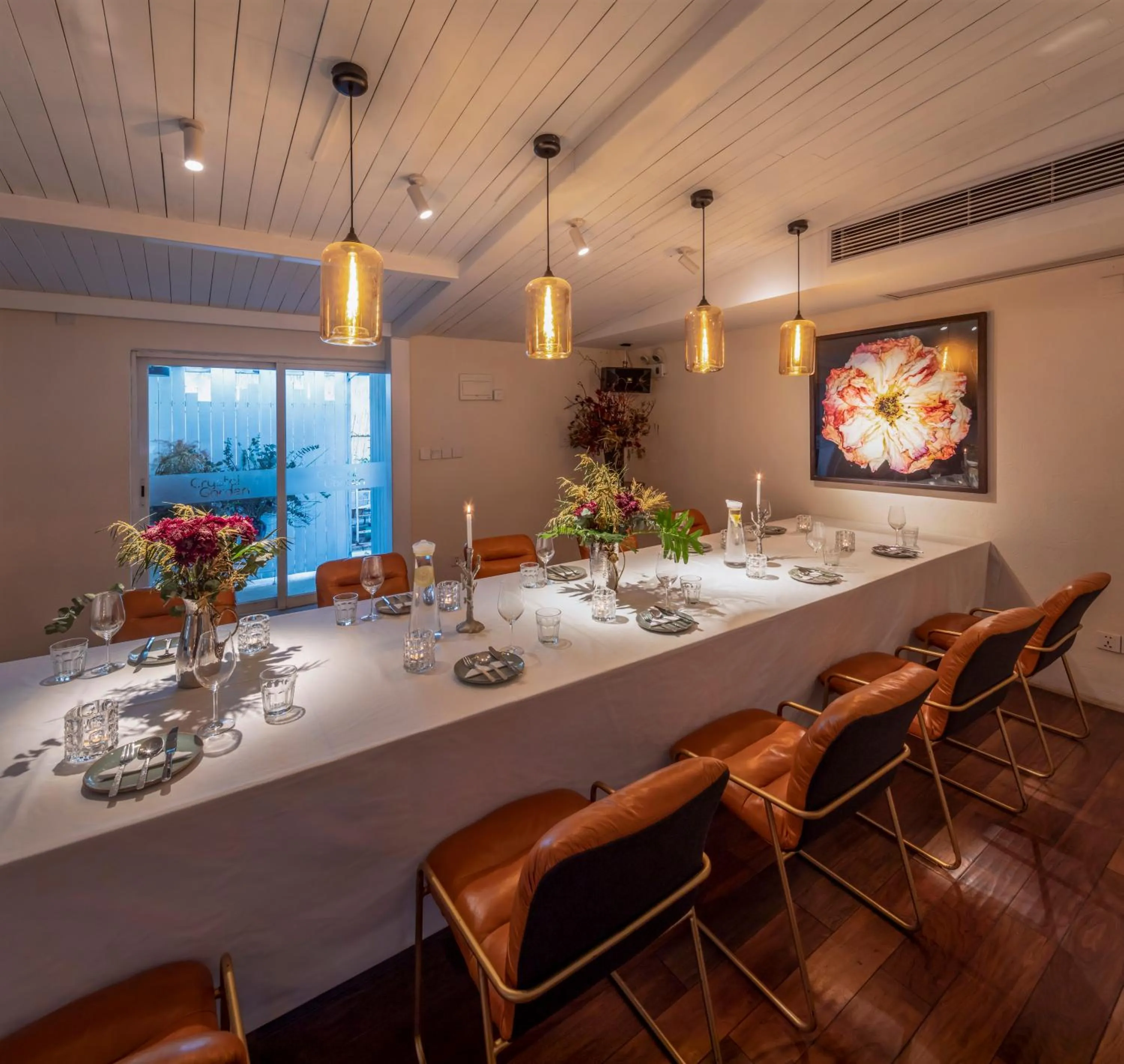 Restaurant/places to eat in 6號花園別墅酒店 Shenzhen No'6 Garden Villa --French Window with garden view,Close to Sea World &Shekou Ferry Port &K11 Ecoast &Subway Nearby ,Offer Western food and coffee &English speaking with tour services