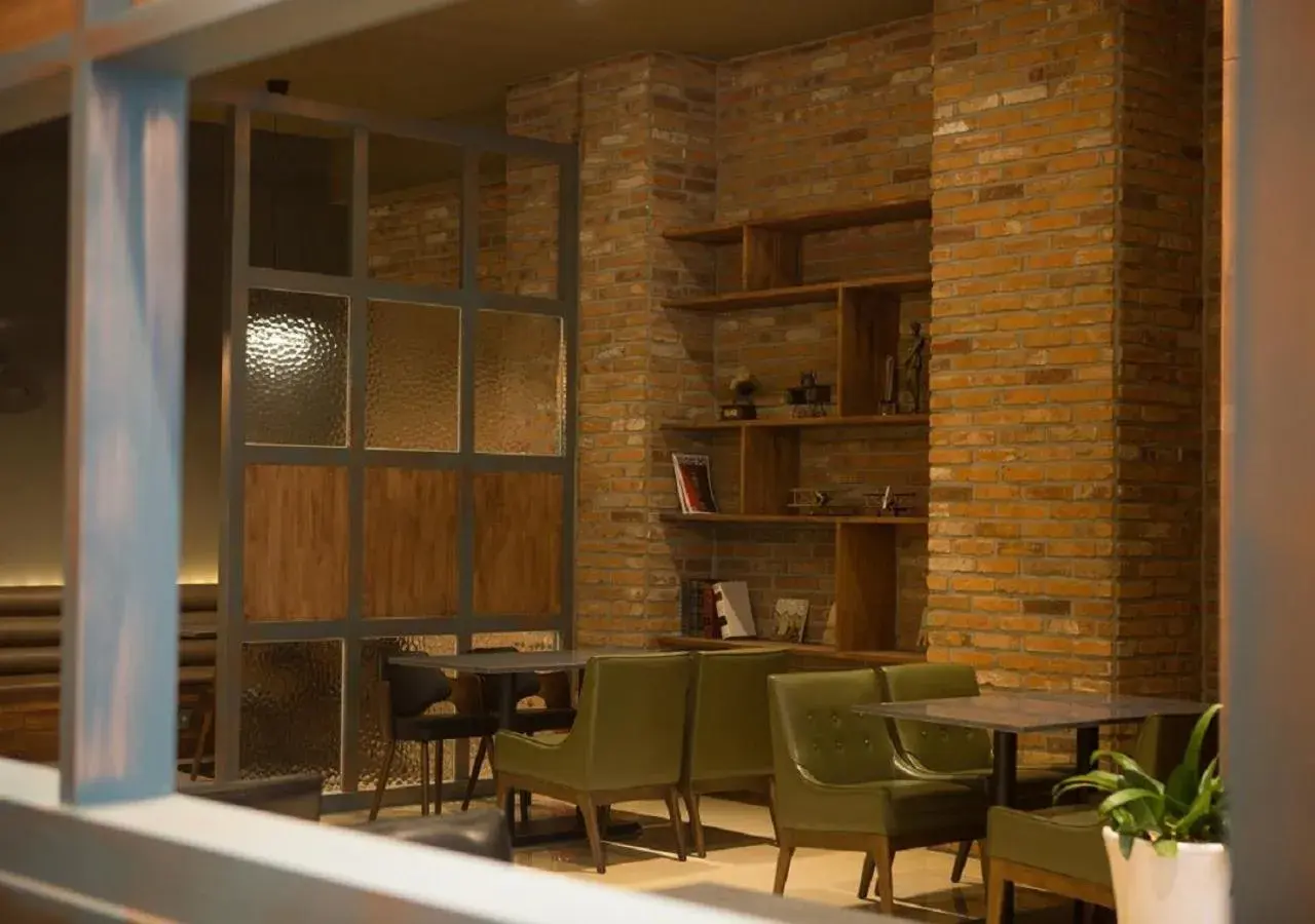Restaurant/places to eat in The Koryo Hotel Restaurant/places to eat in The Koryo Hotel