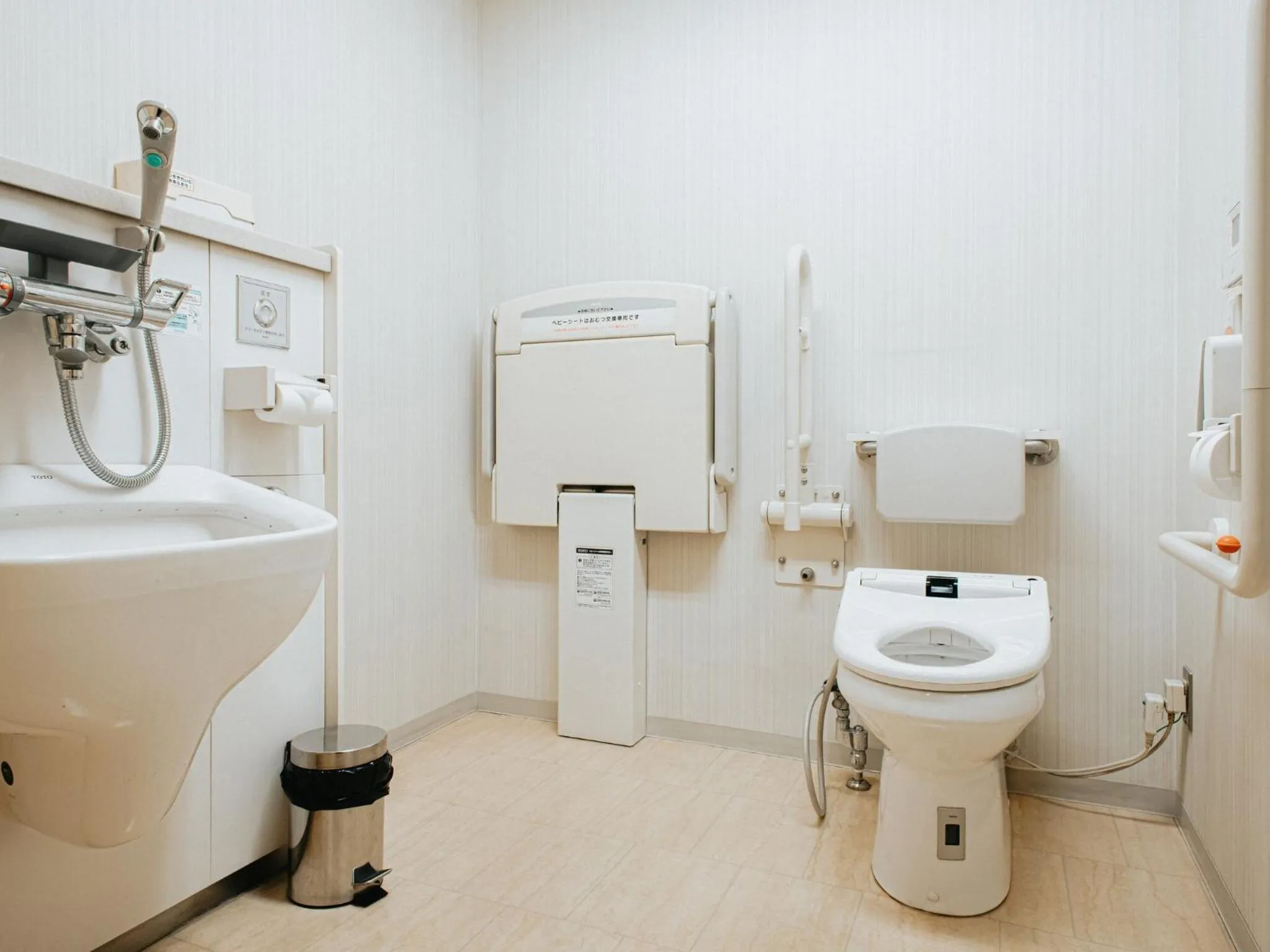 Area and facilities in Kanazawa Kokusai Hotel