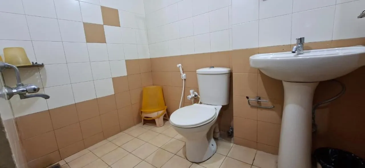 Bathroom in Kingston Palace