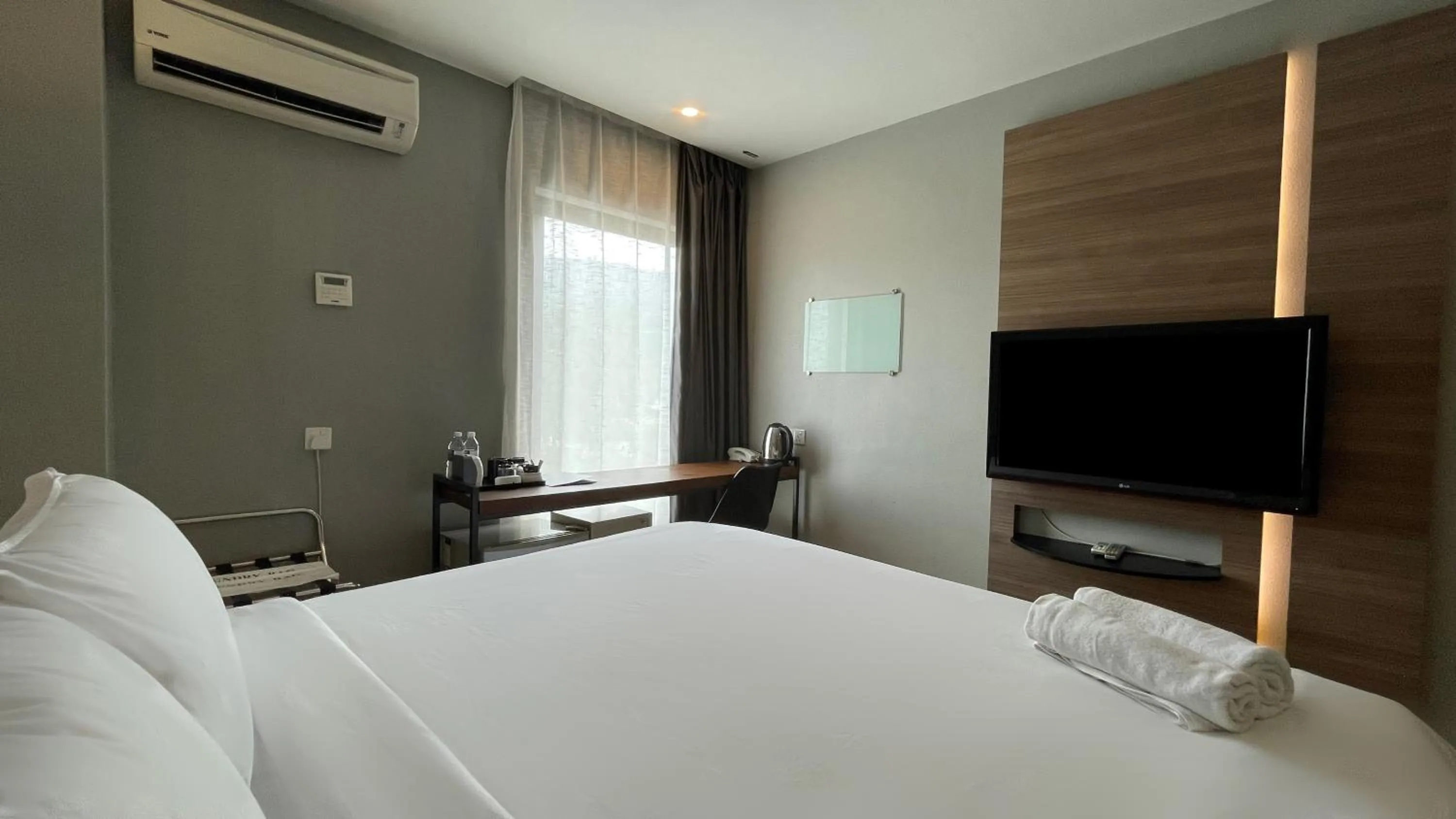 Bed in The Leverage Business Hotel - Rawang