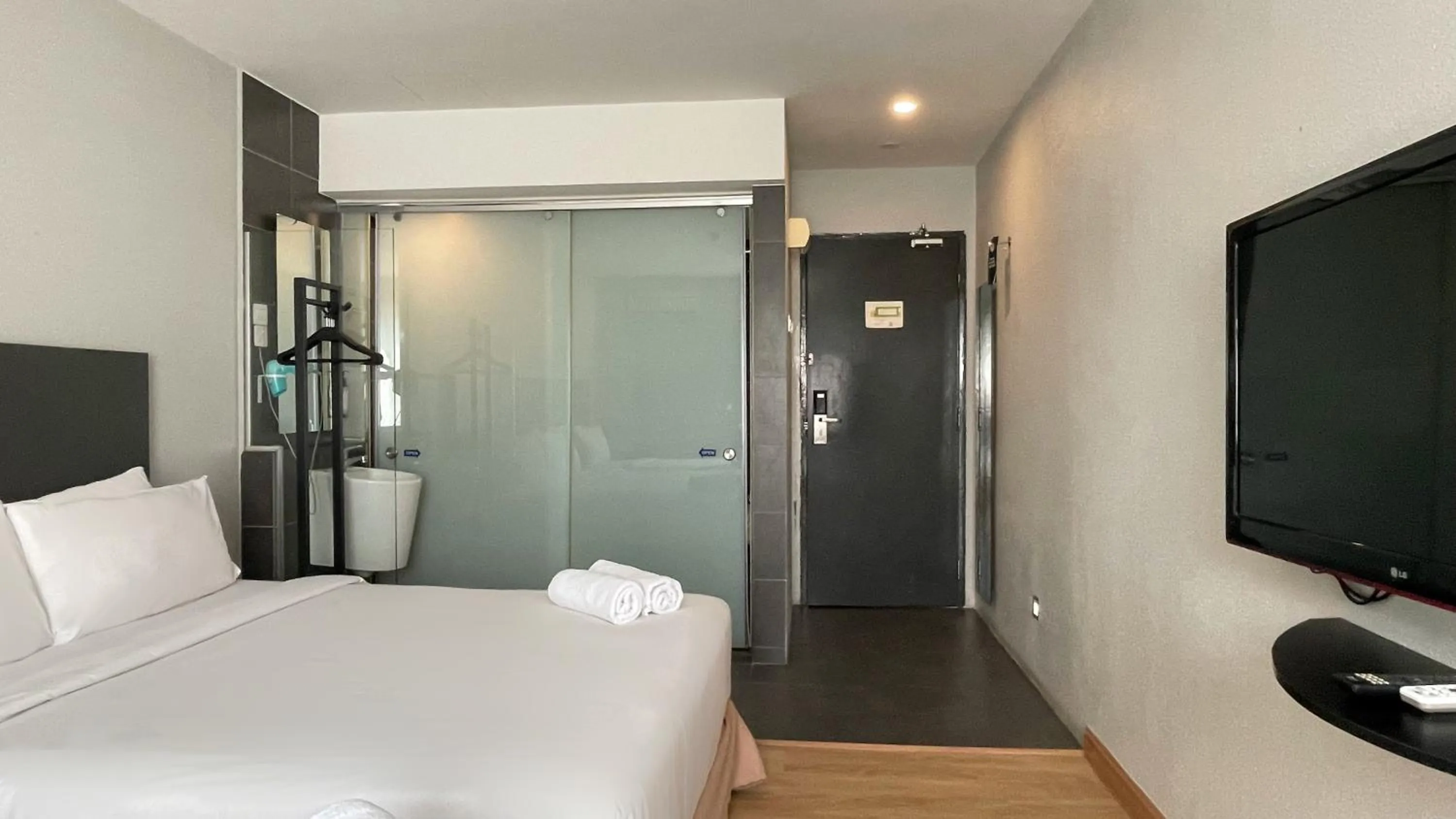 Bed in The Leverage Business Hotel - Rawang