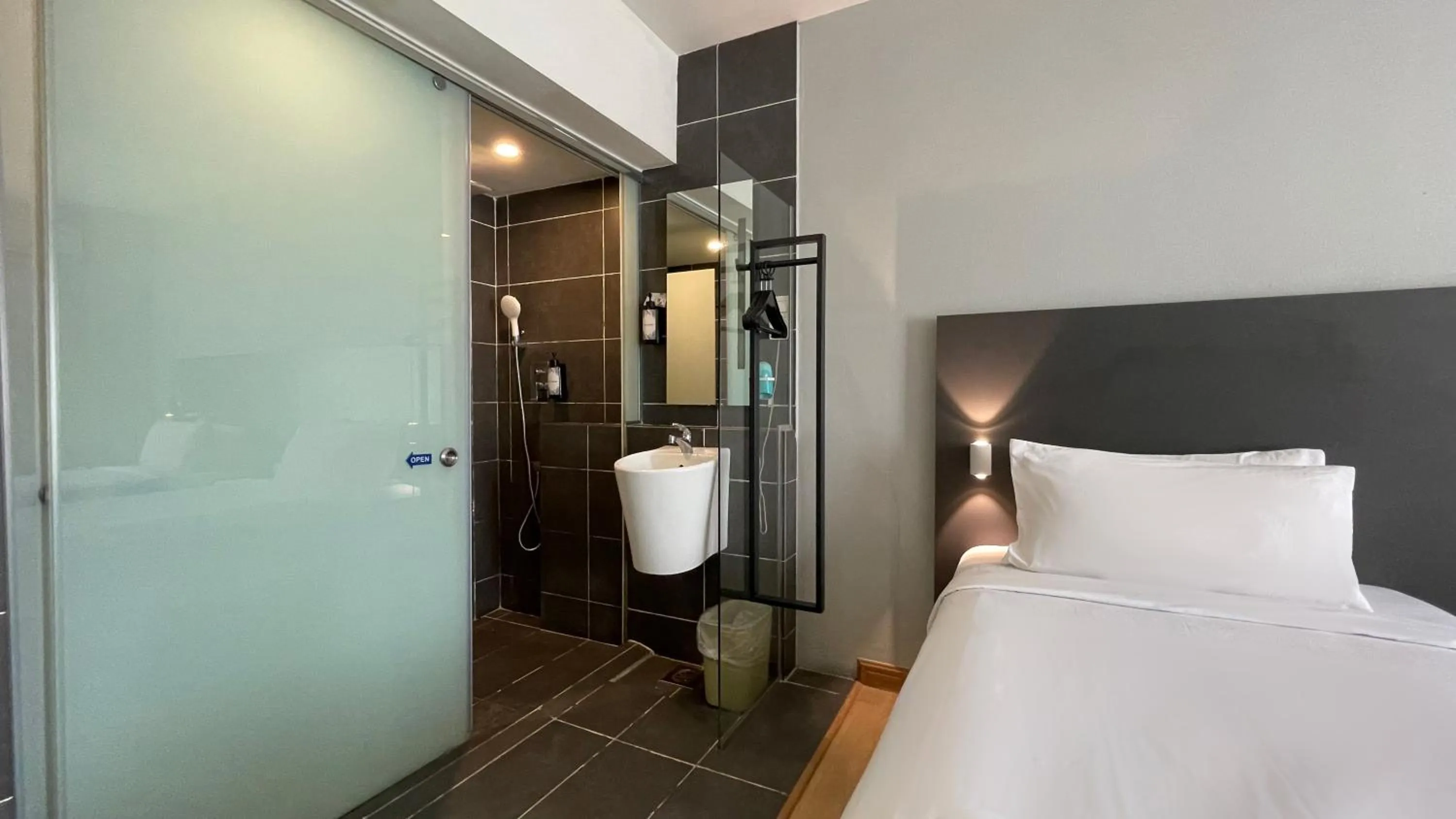 Bed in The Leverage Business Hotel - Rawang