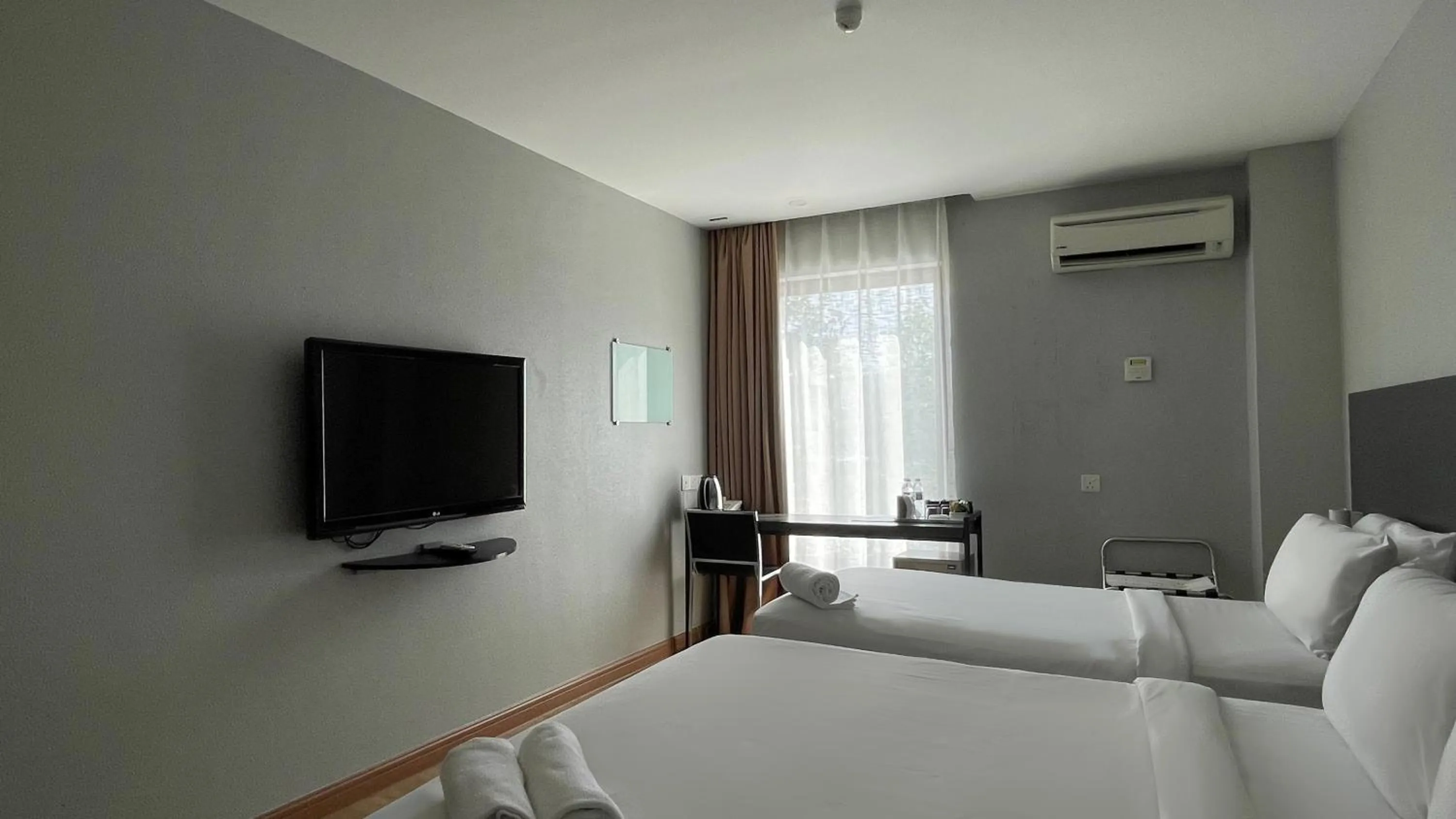 Bed in The Leverage Business Hotel - Rawang
