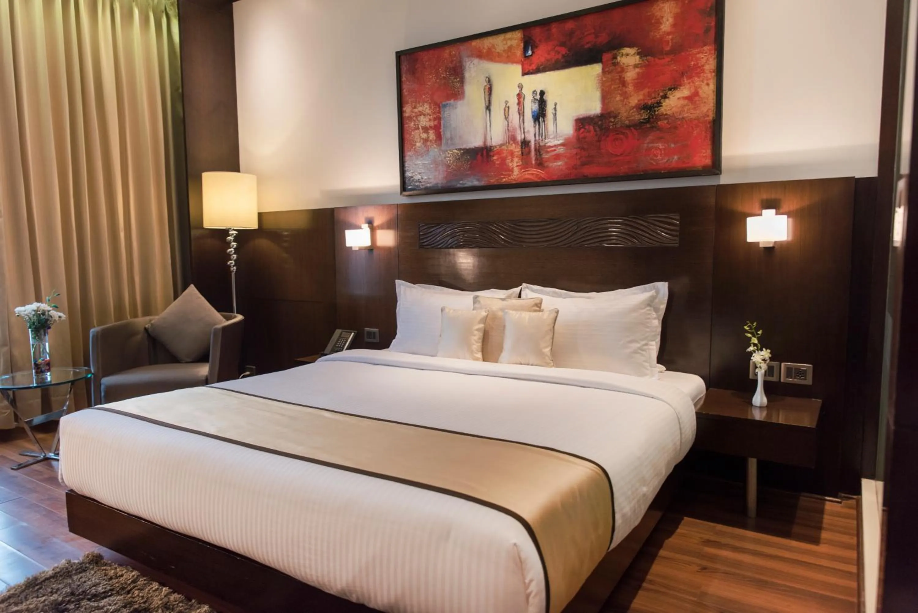 Photo of the whole room, Bed in Monotel