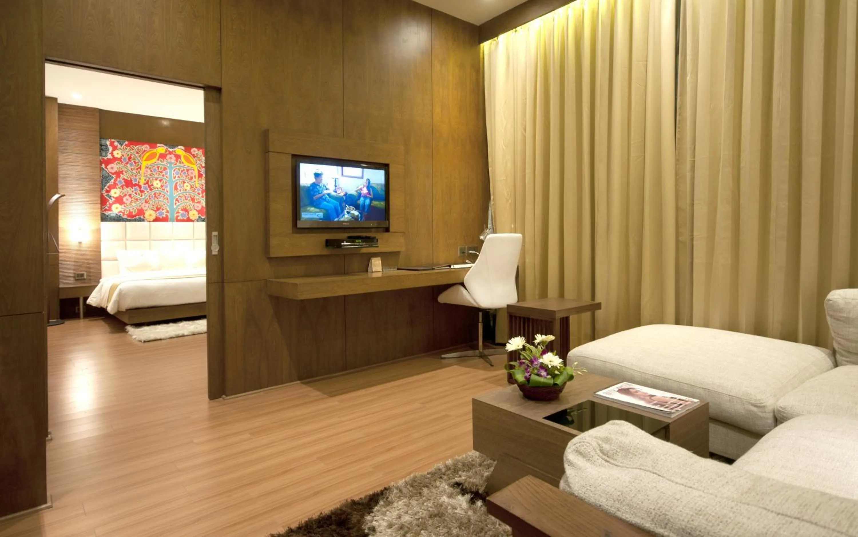 Living room, Bed in Monotel