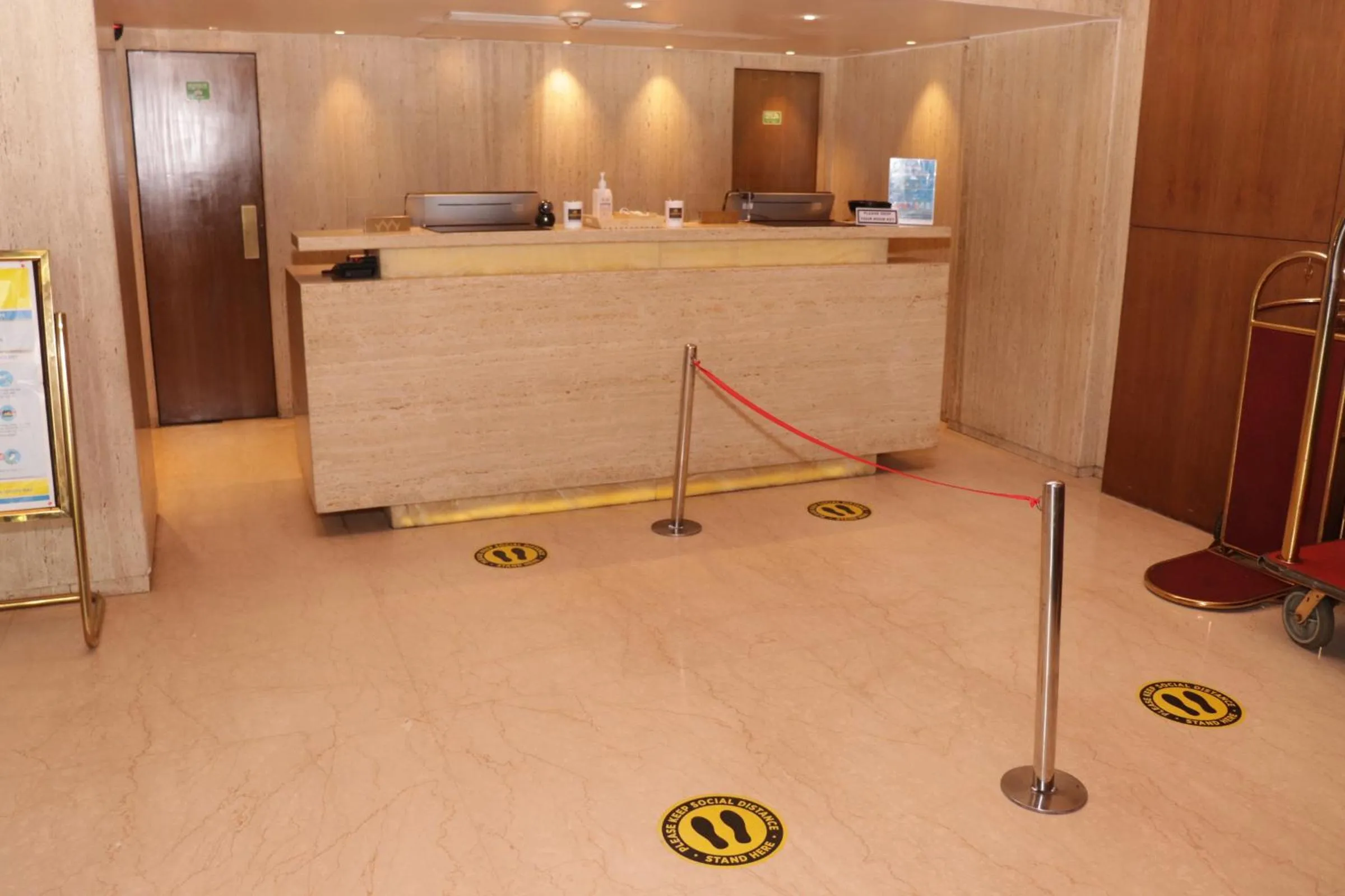 Lobby or reception in Monotel