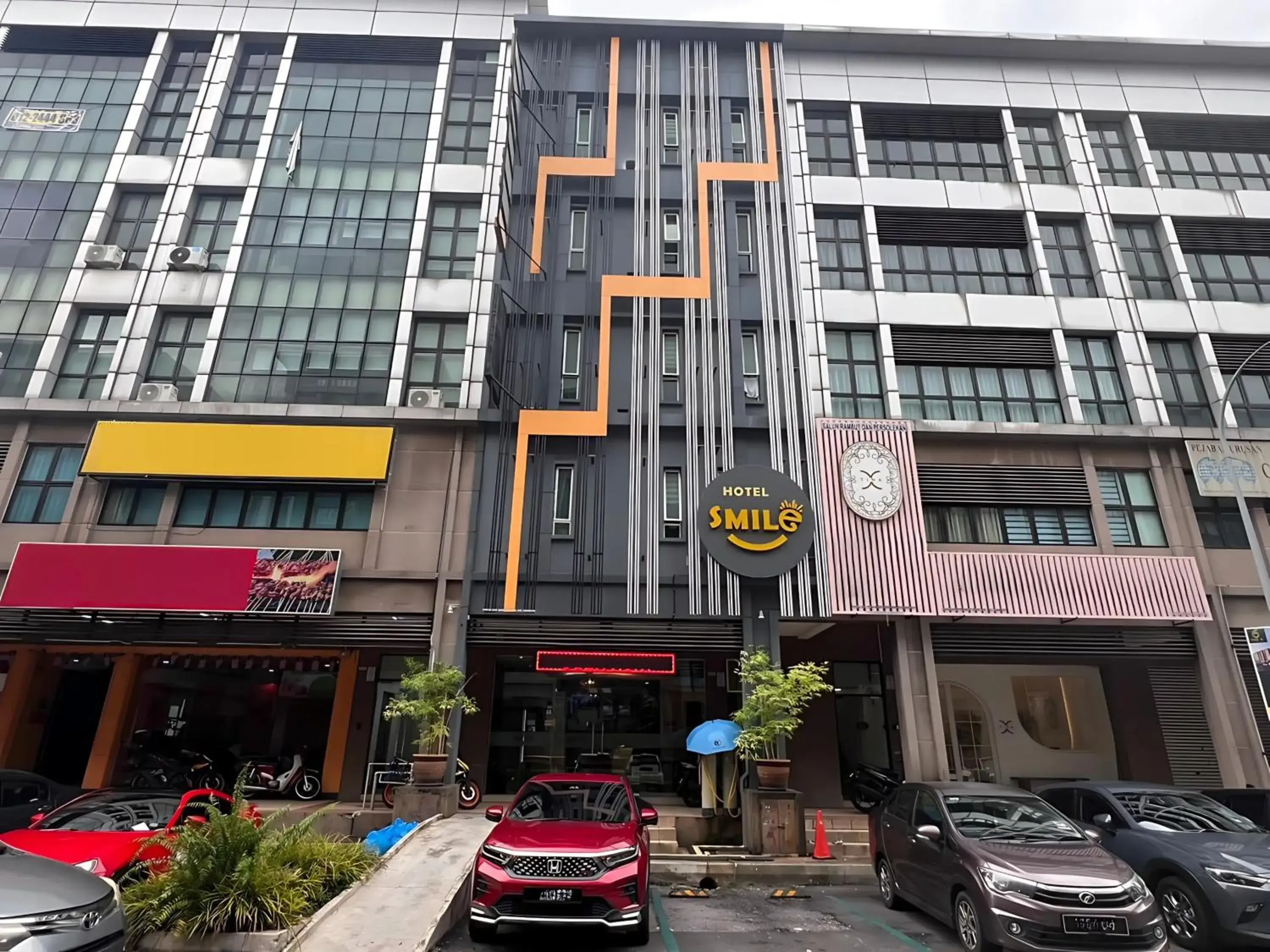 Property building in Smile Hotel Subang USJ Property building in Smile Hotel Subang USJ