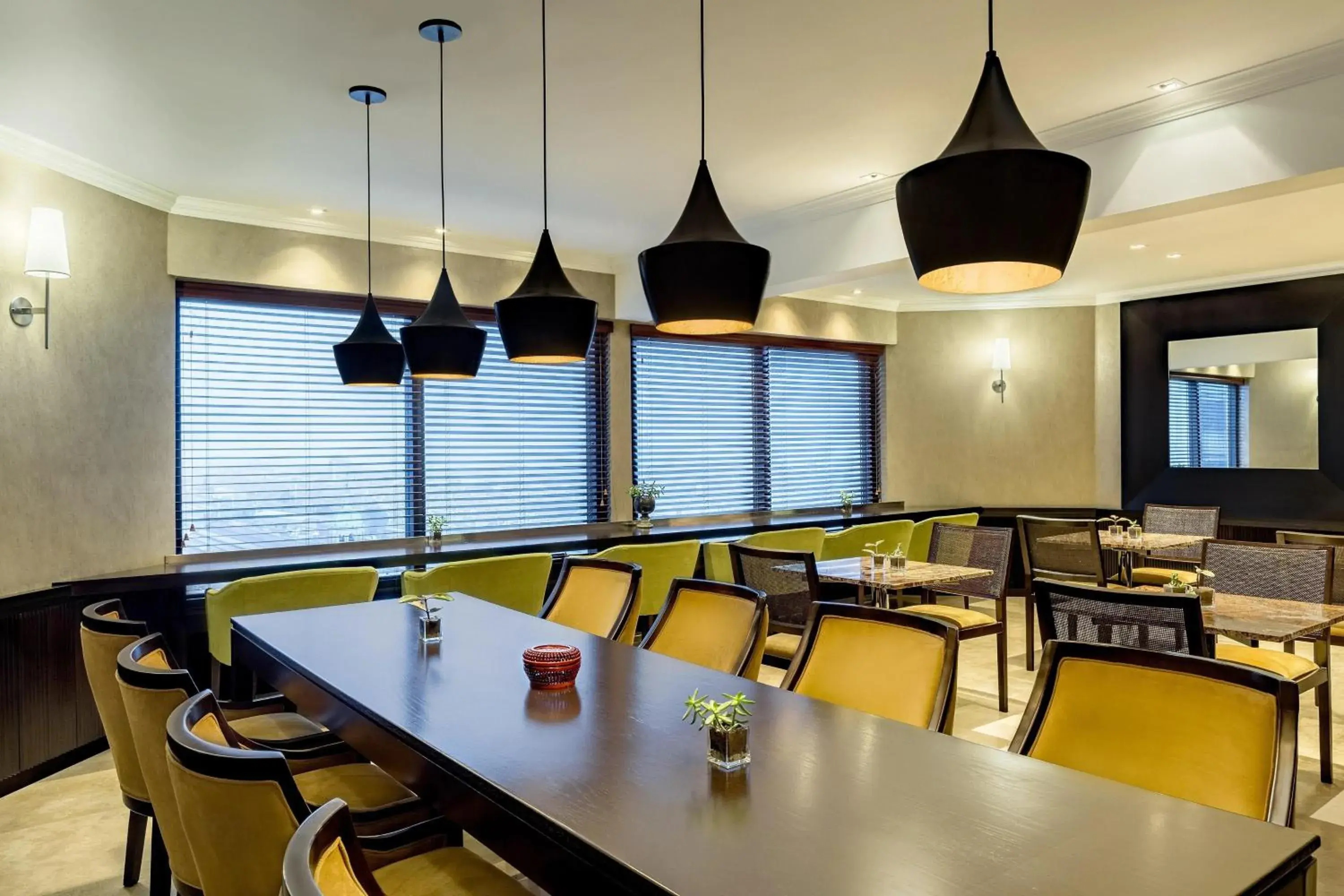 Lounge or bar in Sheraton Buenos Aires Hotel & Convention Center Lounge or bar in Sheraton Buenos Aires Hotel & Convention Center