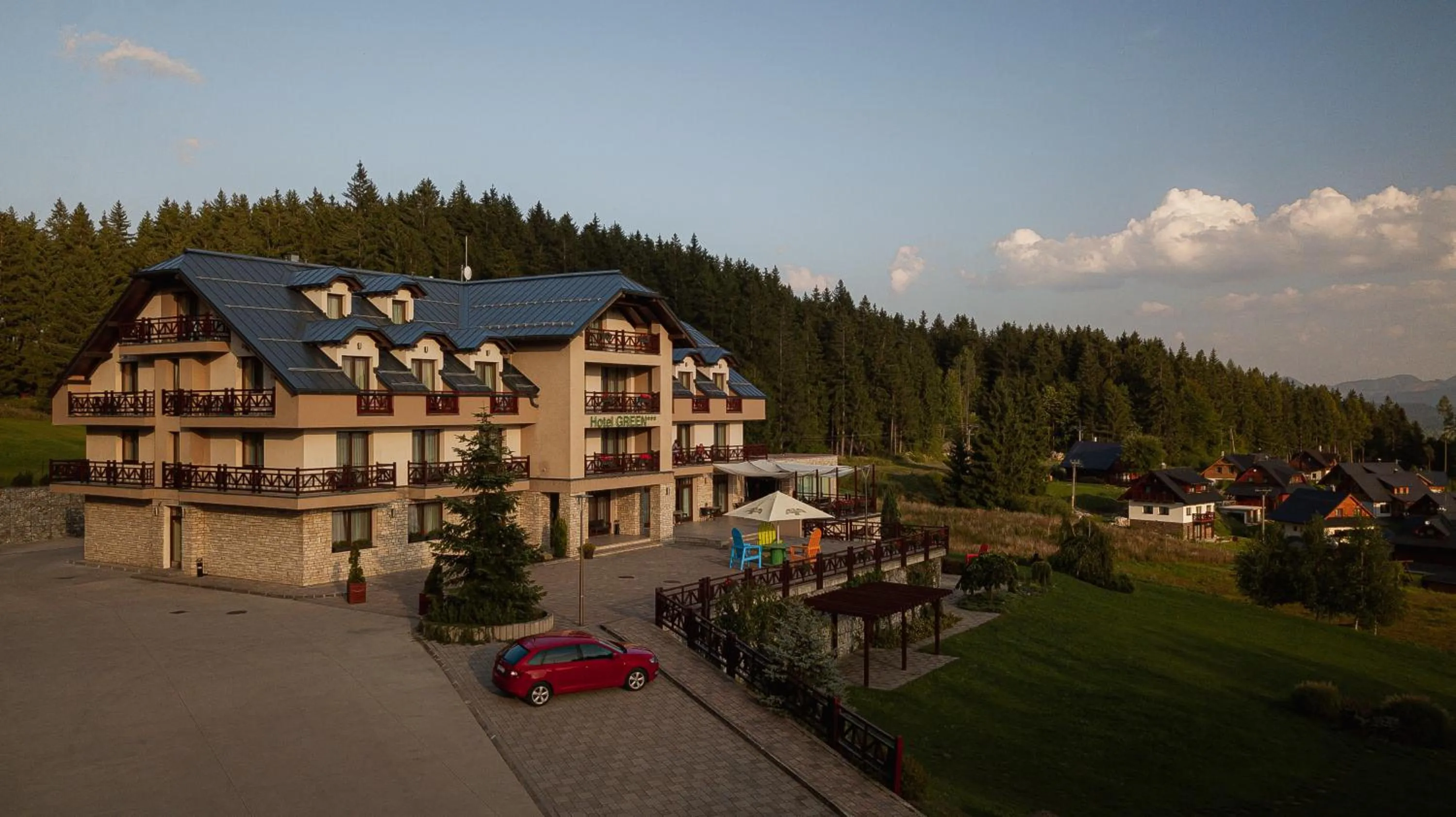 Property building in Hotel Green