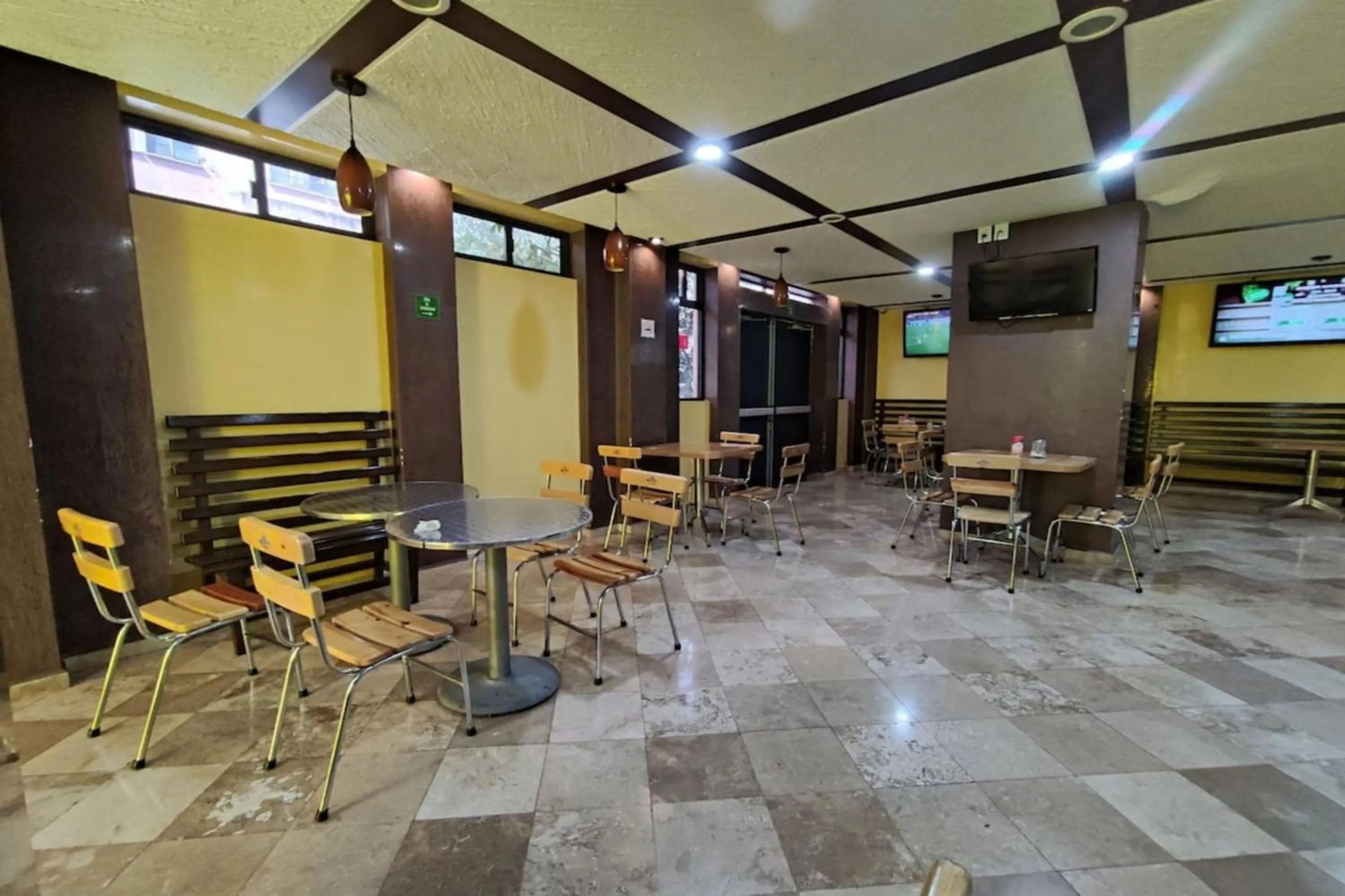 Restaurant/places to eat in Capital O Df Inn, Ciudad de Mexico