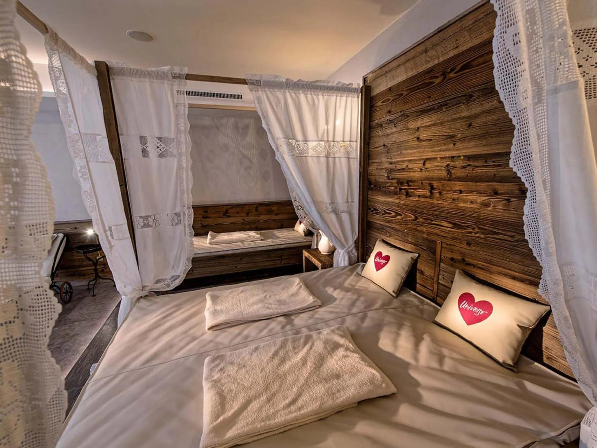 Bed in Hotel Universo