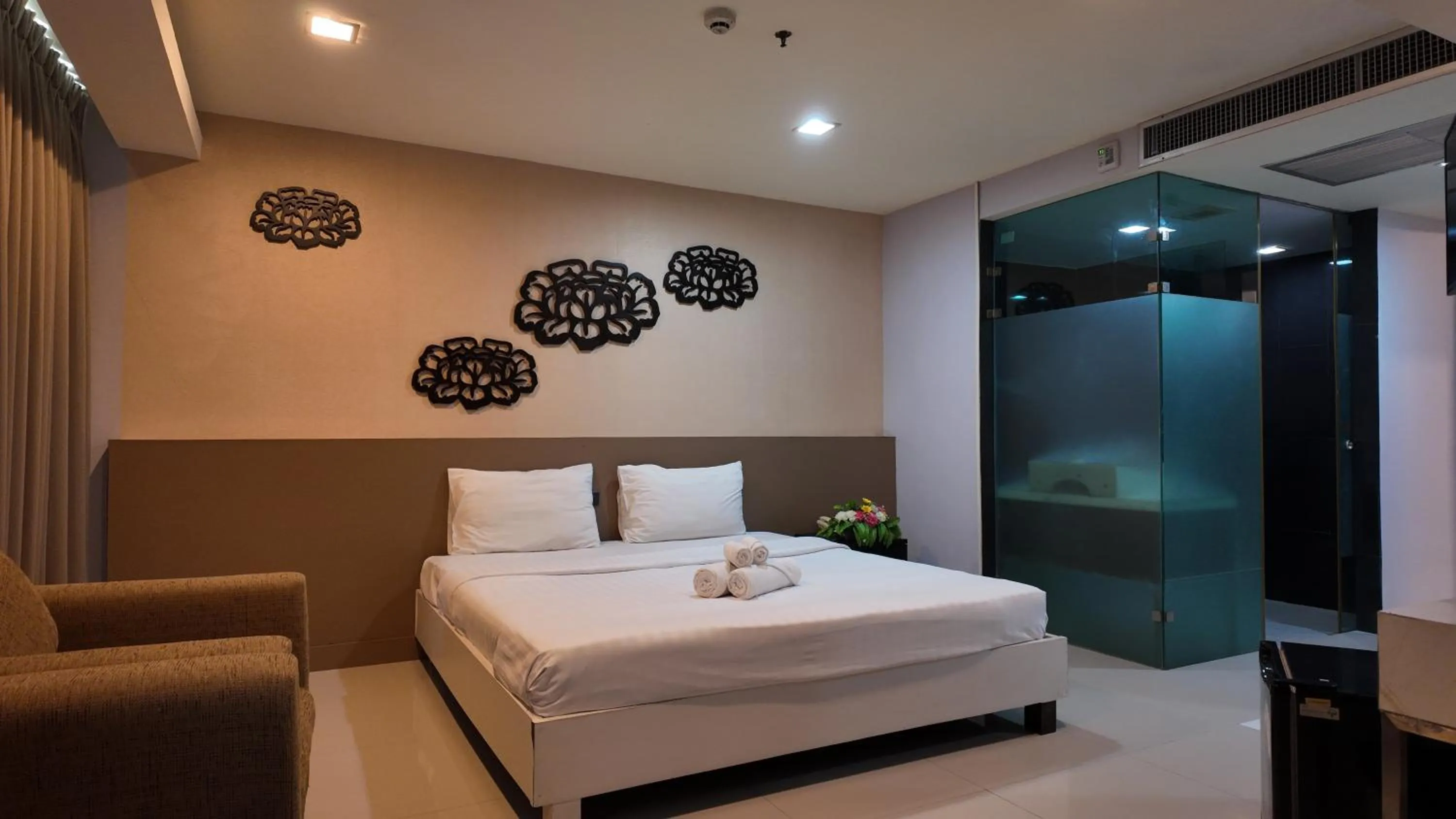 Bedroom in The Solac At Srinakarin