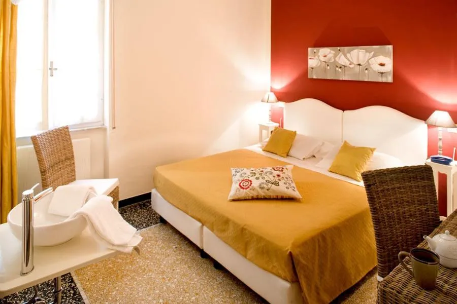 Photo of the whole room, Bed in Hotel Gabbiano