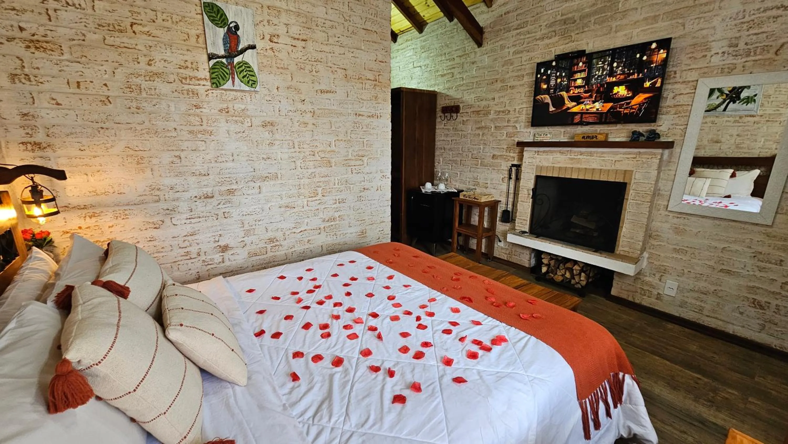 TV and multimedia, Bed in Chalé Gosto da Roça