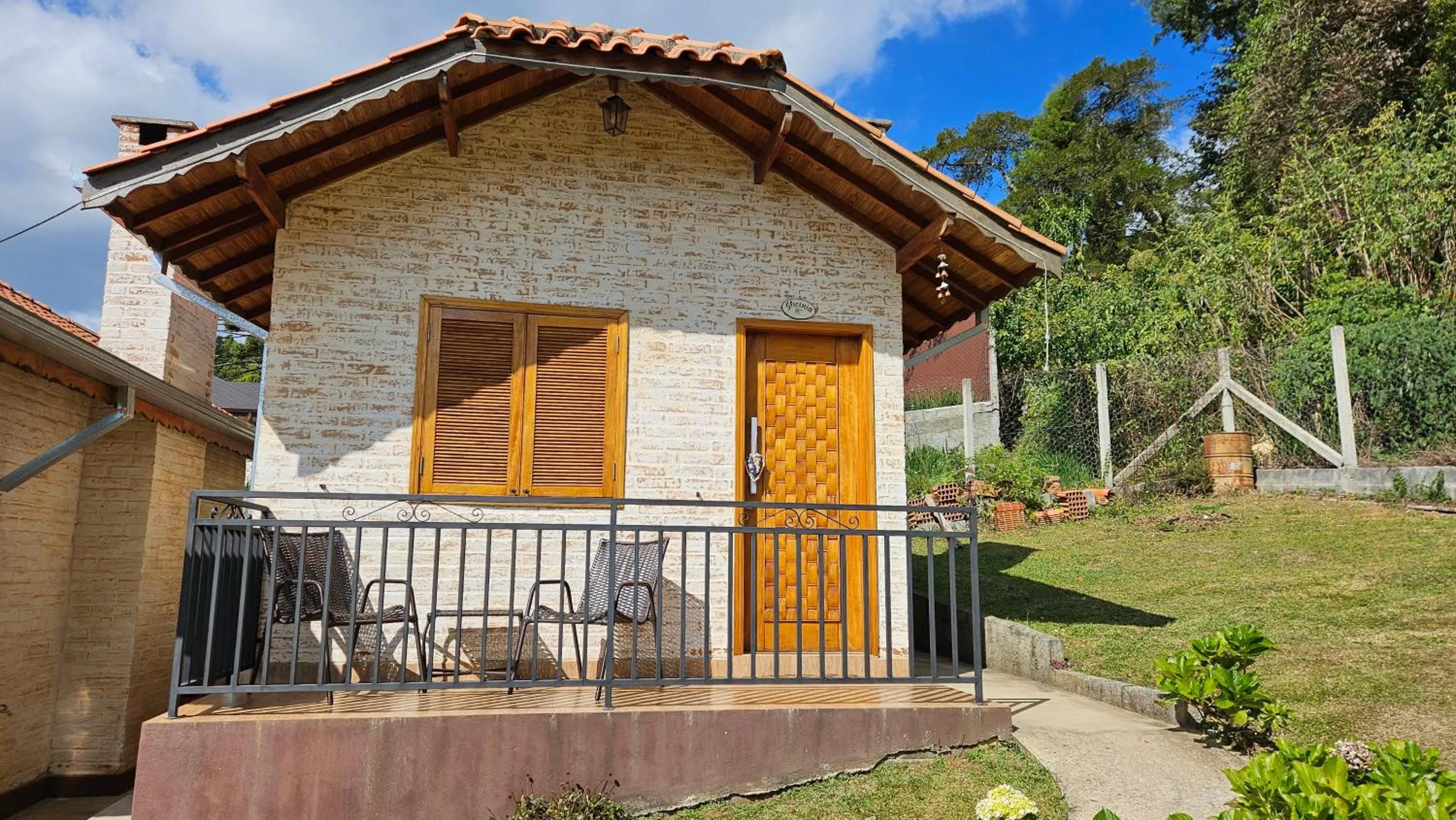 Facade/entrance in Chalé Gosto da Roça