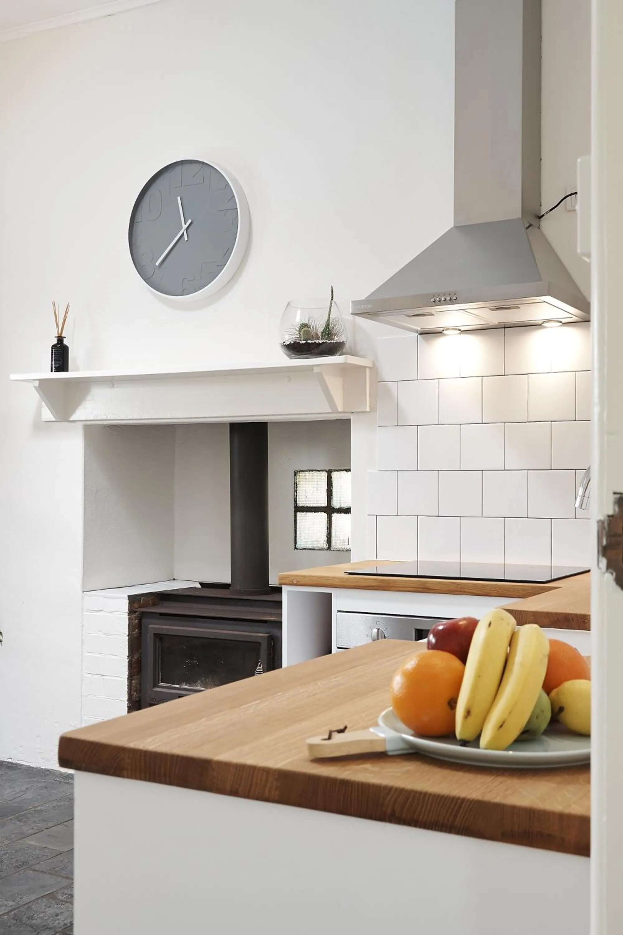 Kitchen or kitchenette in Tomfoolery Winemaker's Cottage Barossa Valley